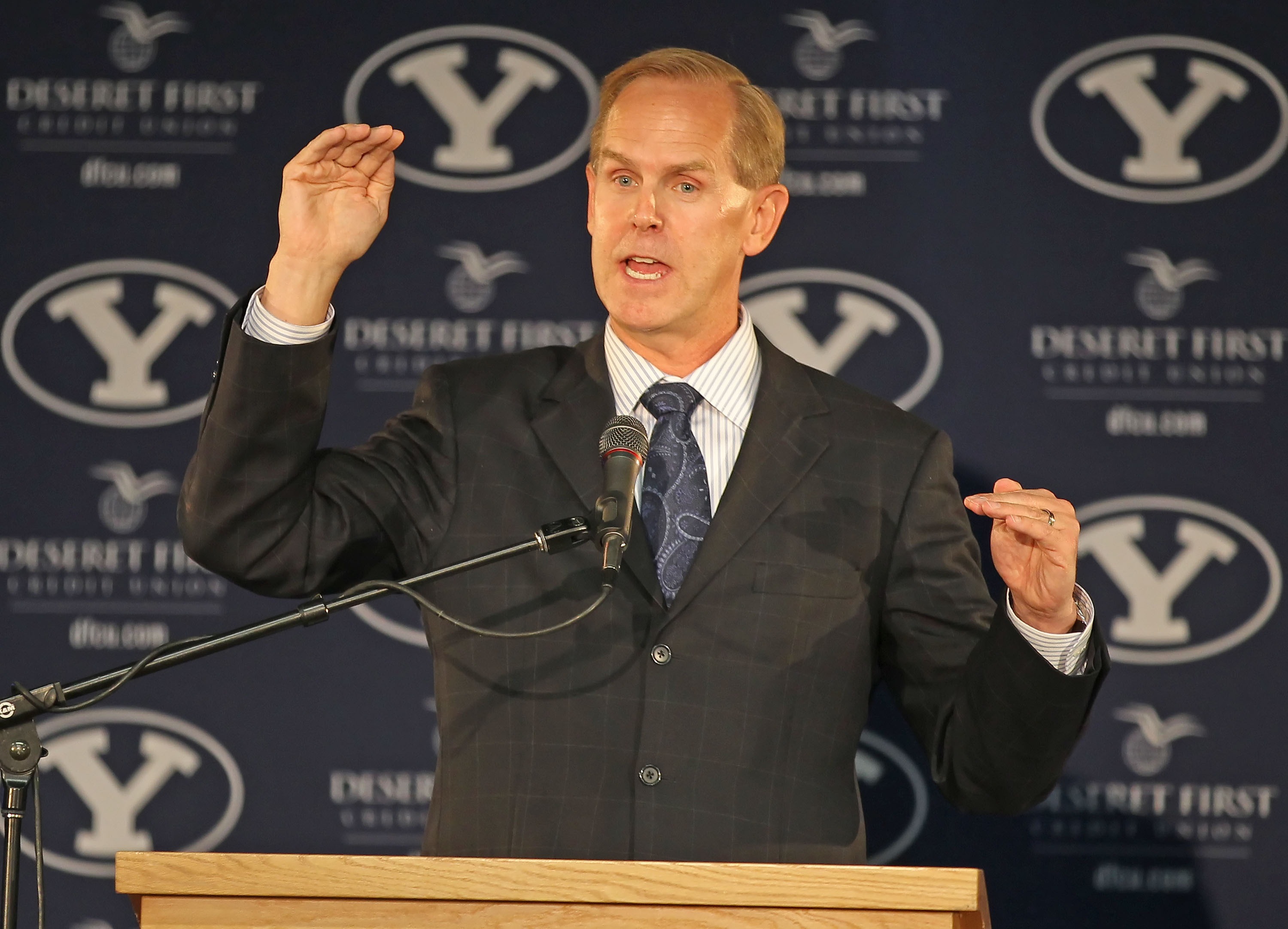 BYU Announces Independence in Football 2011