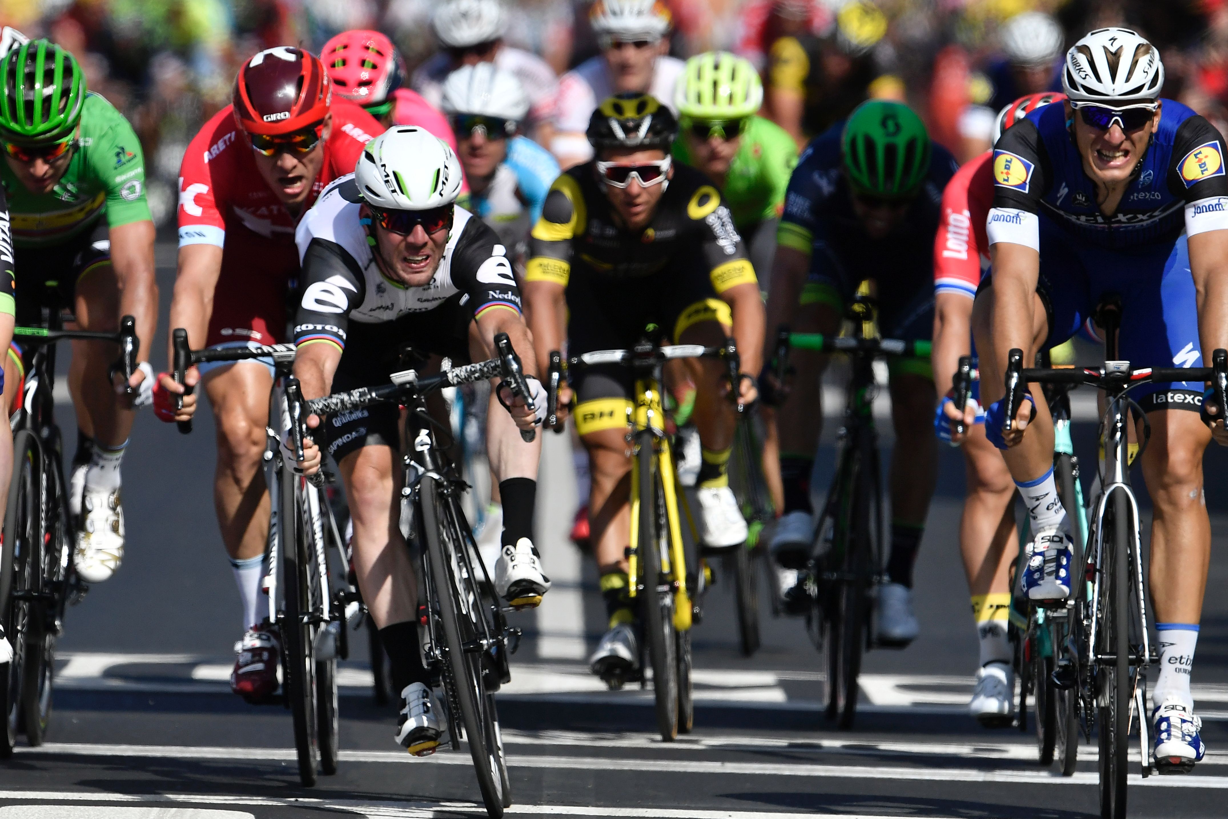 Cavendish Wins Tour Stage 6