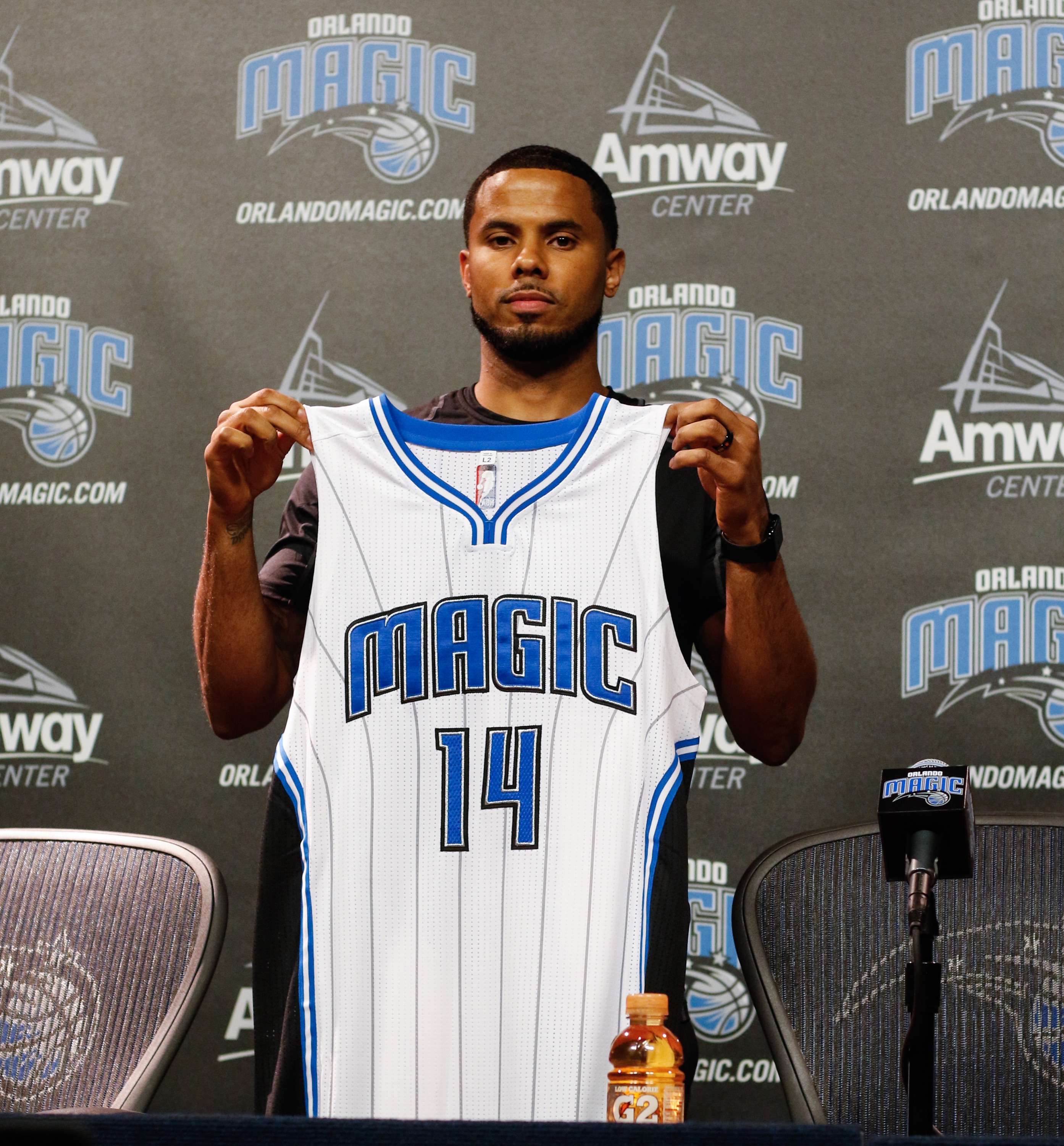 D.J. Augustin introduced in Orlando 