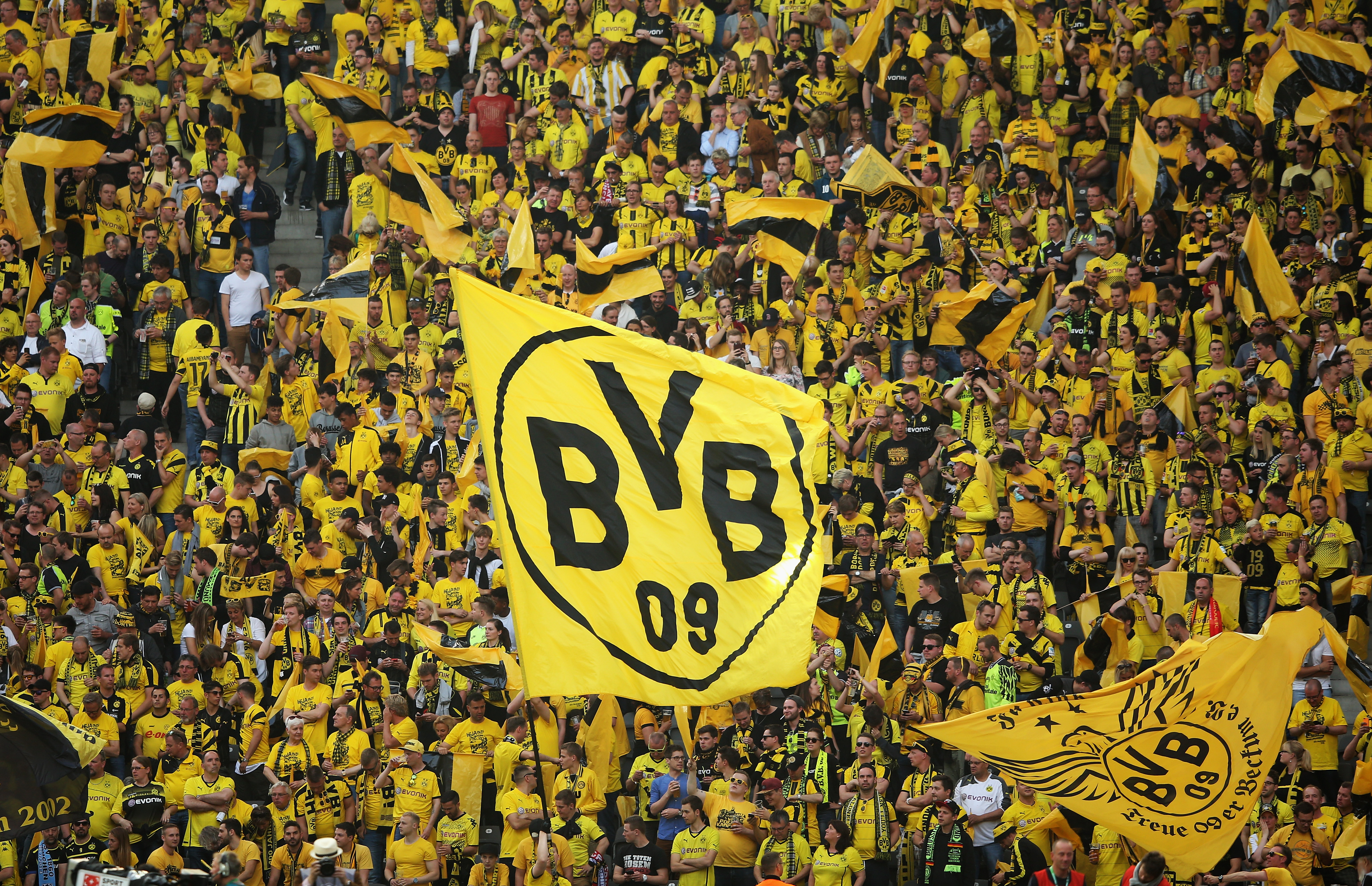 Bayern Muenchen v Borussia Dortmund - DFB Cup Final 2016