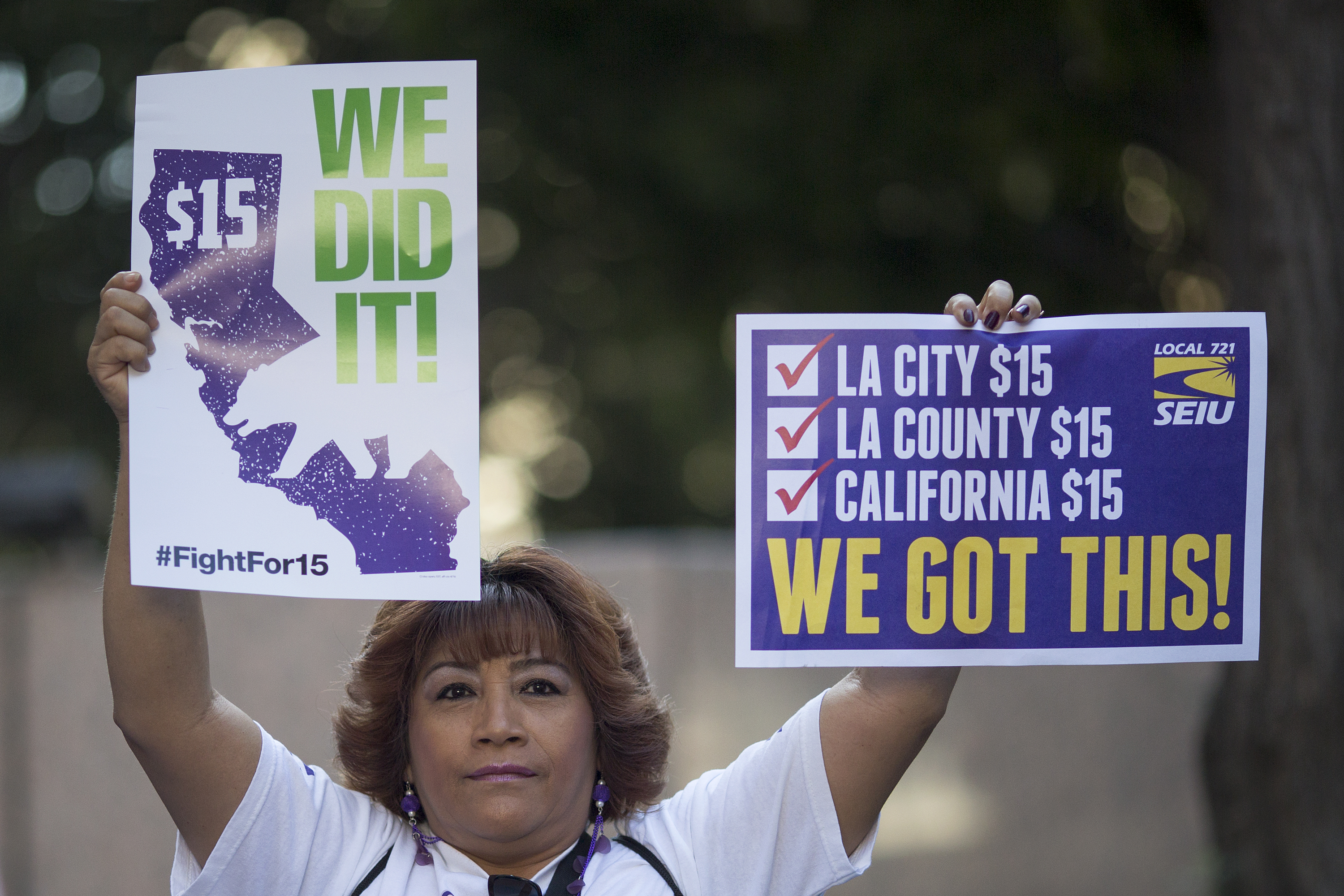 Gov. Brown Signs Landmark Legislation Raising CA Minimum Wage To $15 Per Hour