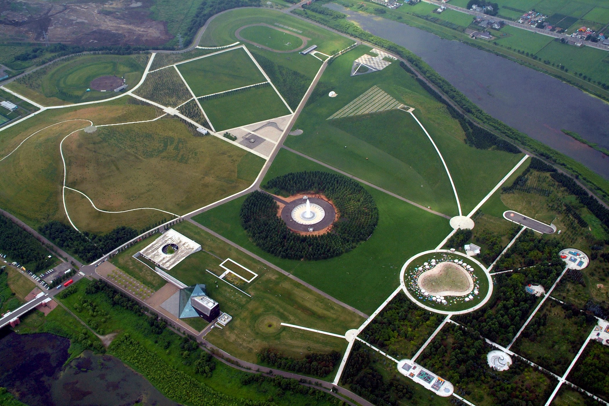 An aerial view of Moerenuma park. 