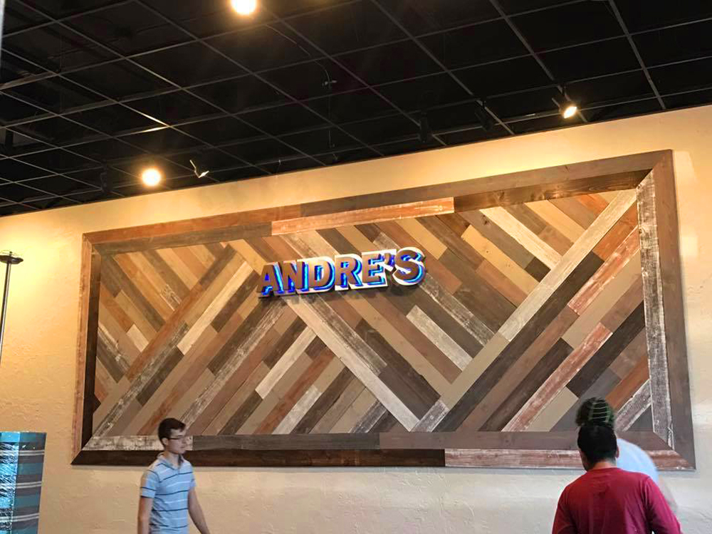Andre's Bistro &amp; Bar