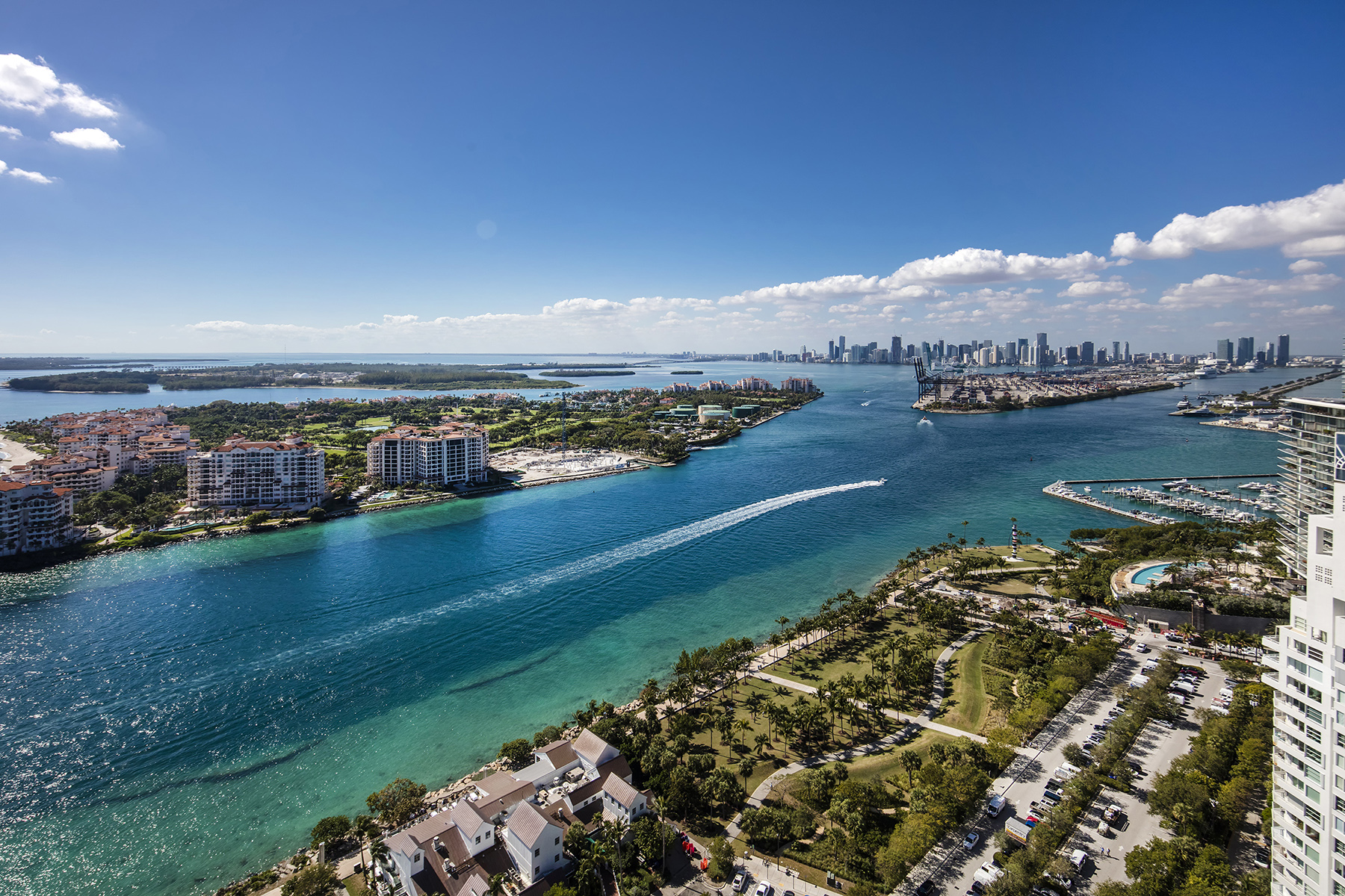 The bay view from Unit 3303 at the Continuum in Miami Beach