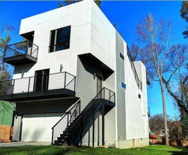 A modern house in the Parkview neighborhood of DeKalb County, Atlanta. 