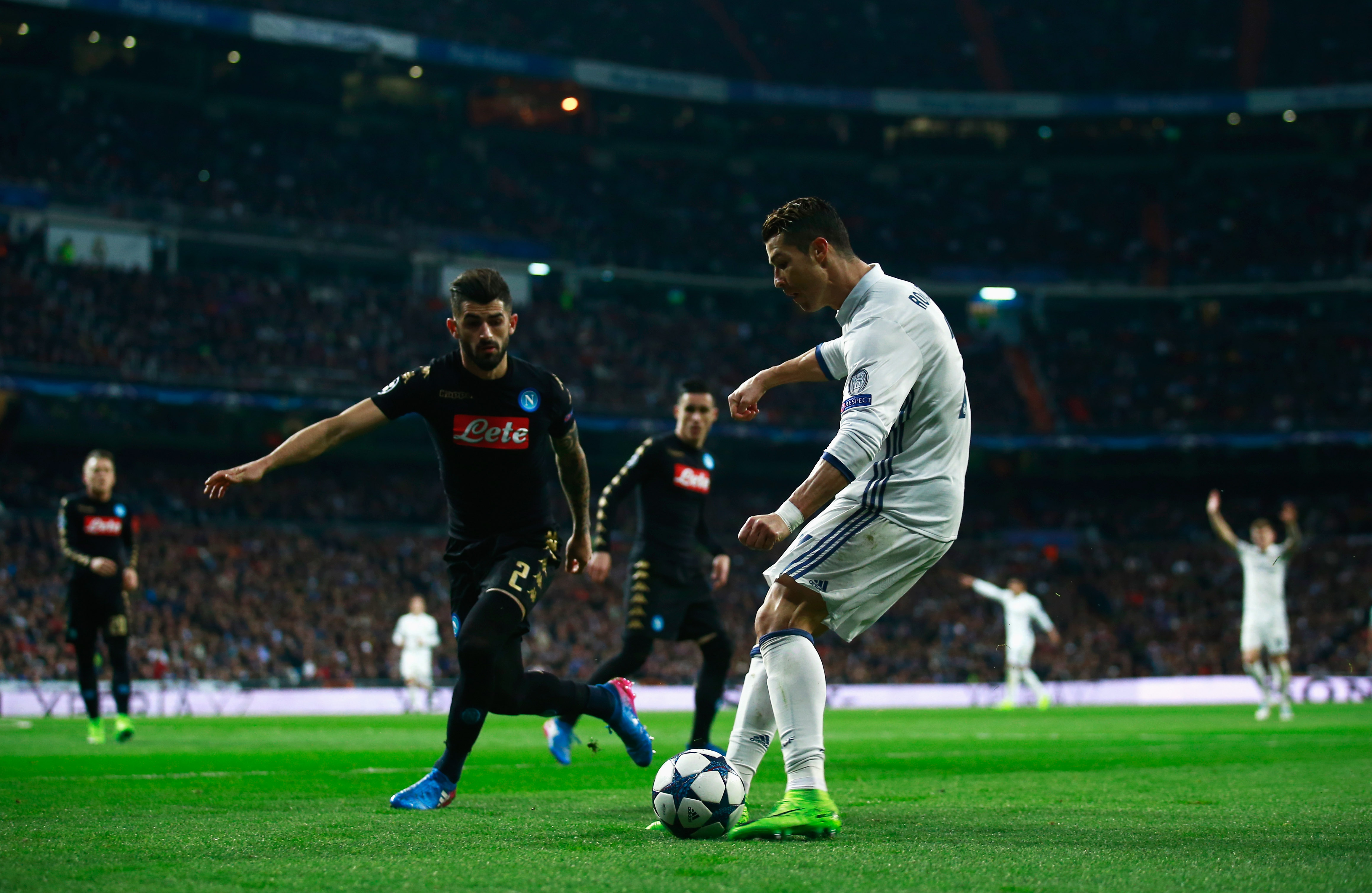 Real Madrid CF v SSC Napoli - UEFA Champions League Round of 16: First Leg