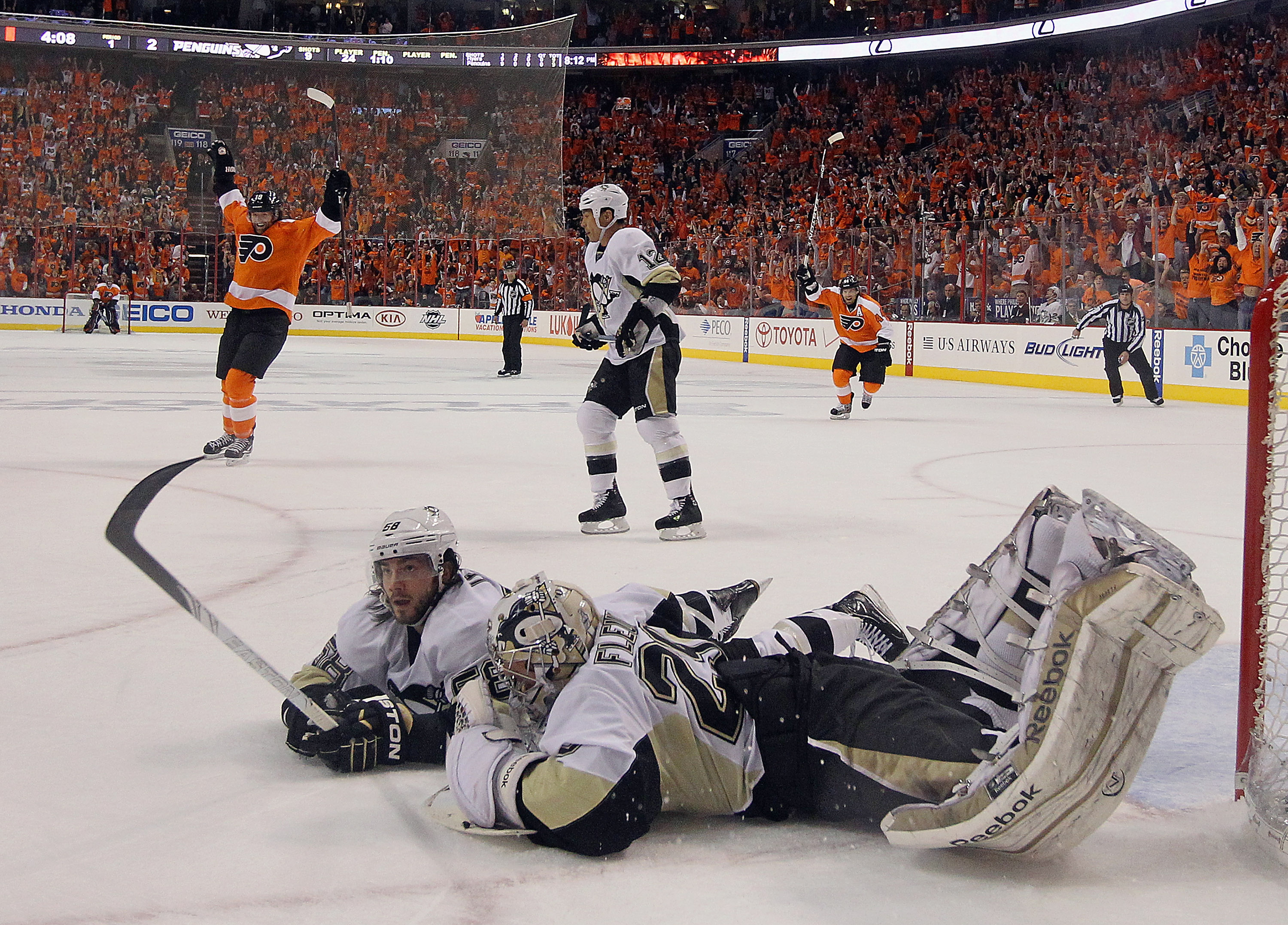 Pittsburgh Penguins v Philadelphia Flyers - Game Four