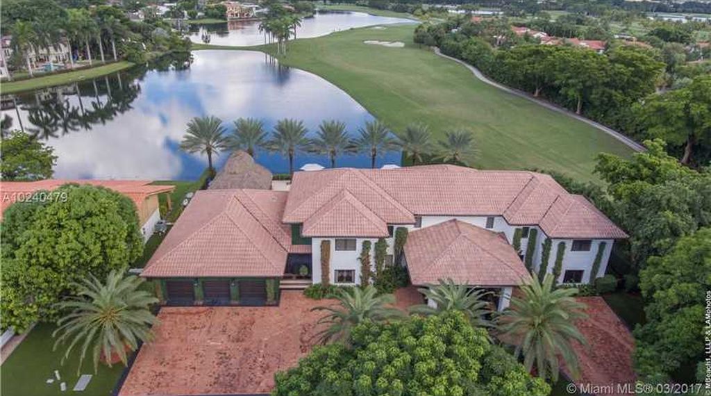 Aerial of a home on a golf course in Trump National Doral