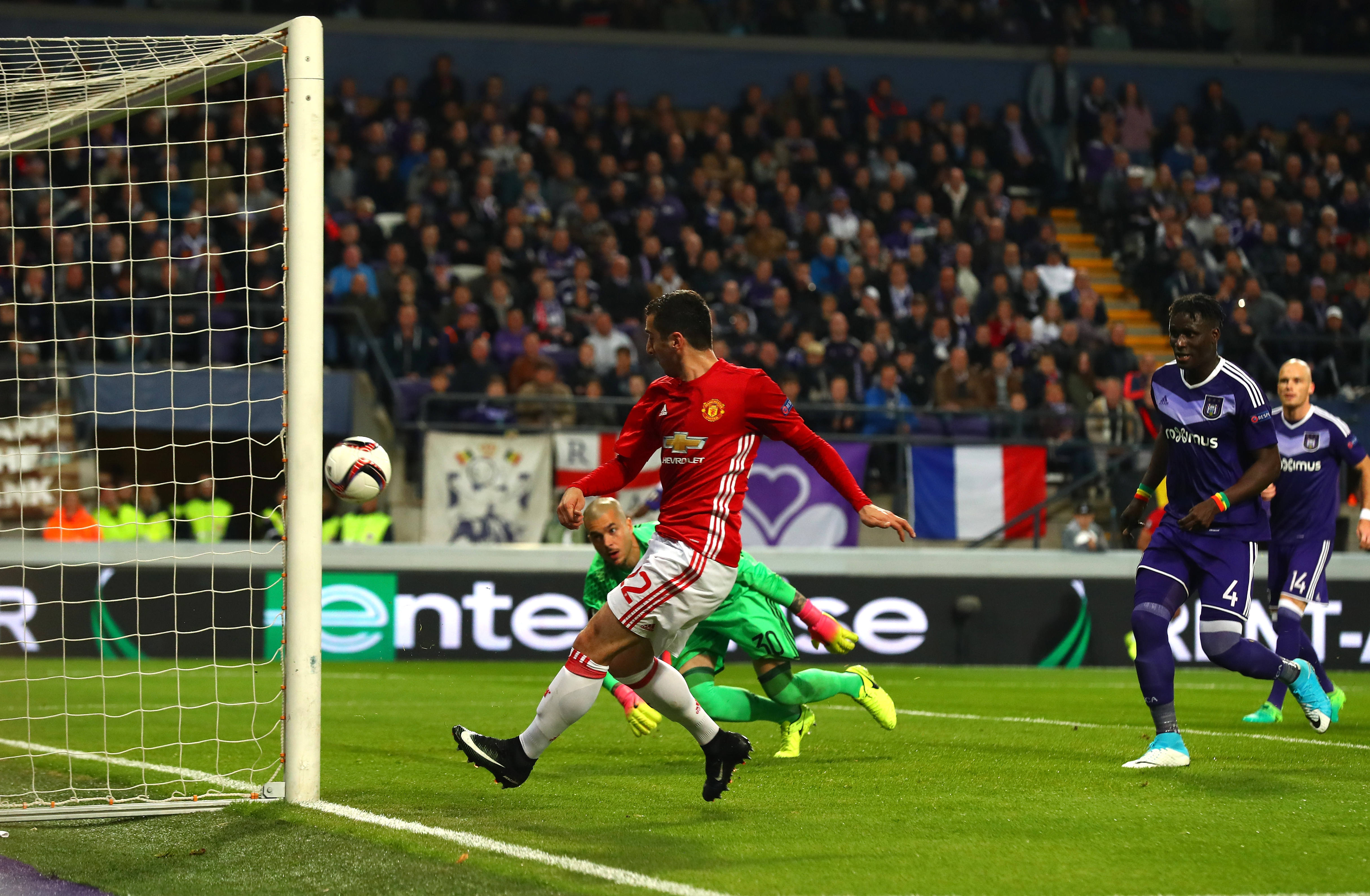 RSC Anderlecht v Manchester United - UEFA Europa League Quarter Final: First Leg