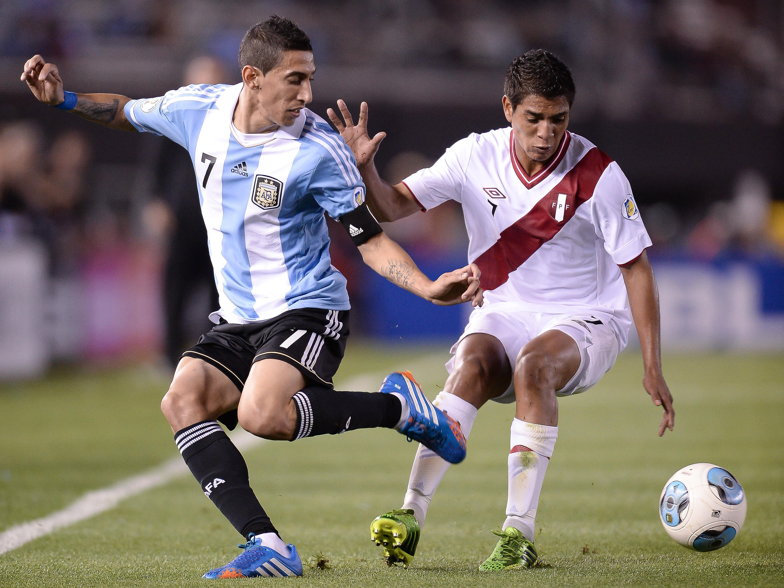 Argentina v Peru - FIFA World Cup 2014 Qualifiers
