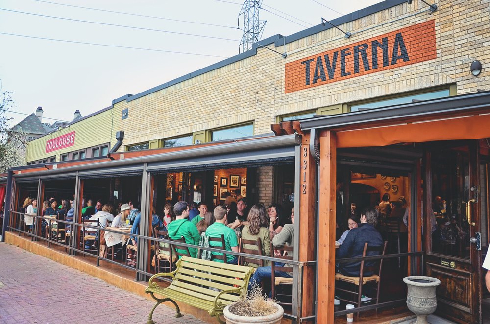 Exterior shot of Taverna’s Dallas location.