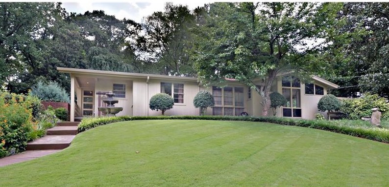 A midcentury modern home for sale in Midtown’s Sherwood Forest neighborhood. 