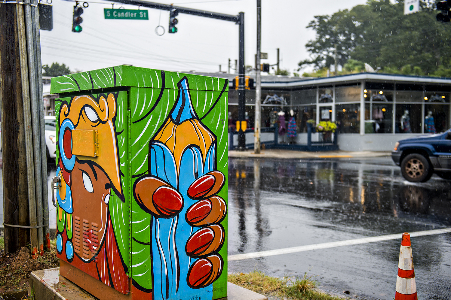 A box painted by Dan Flores in front of Bleu Hanger at the corner of East College Avenue and South Candler Street.&nbsp;
