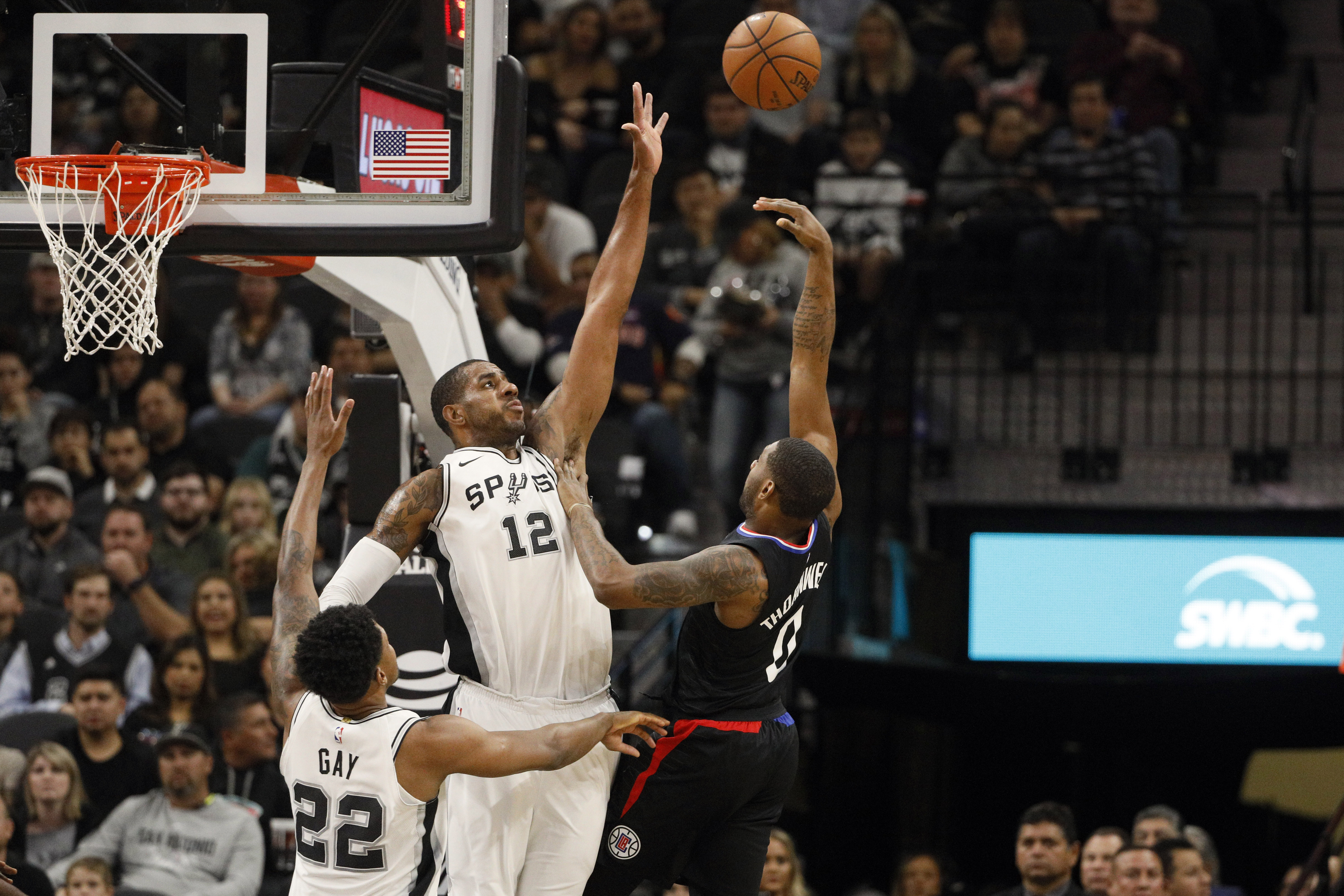 NBA: Los Angeles Clippers at San Antonio Spurs