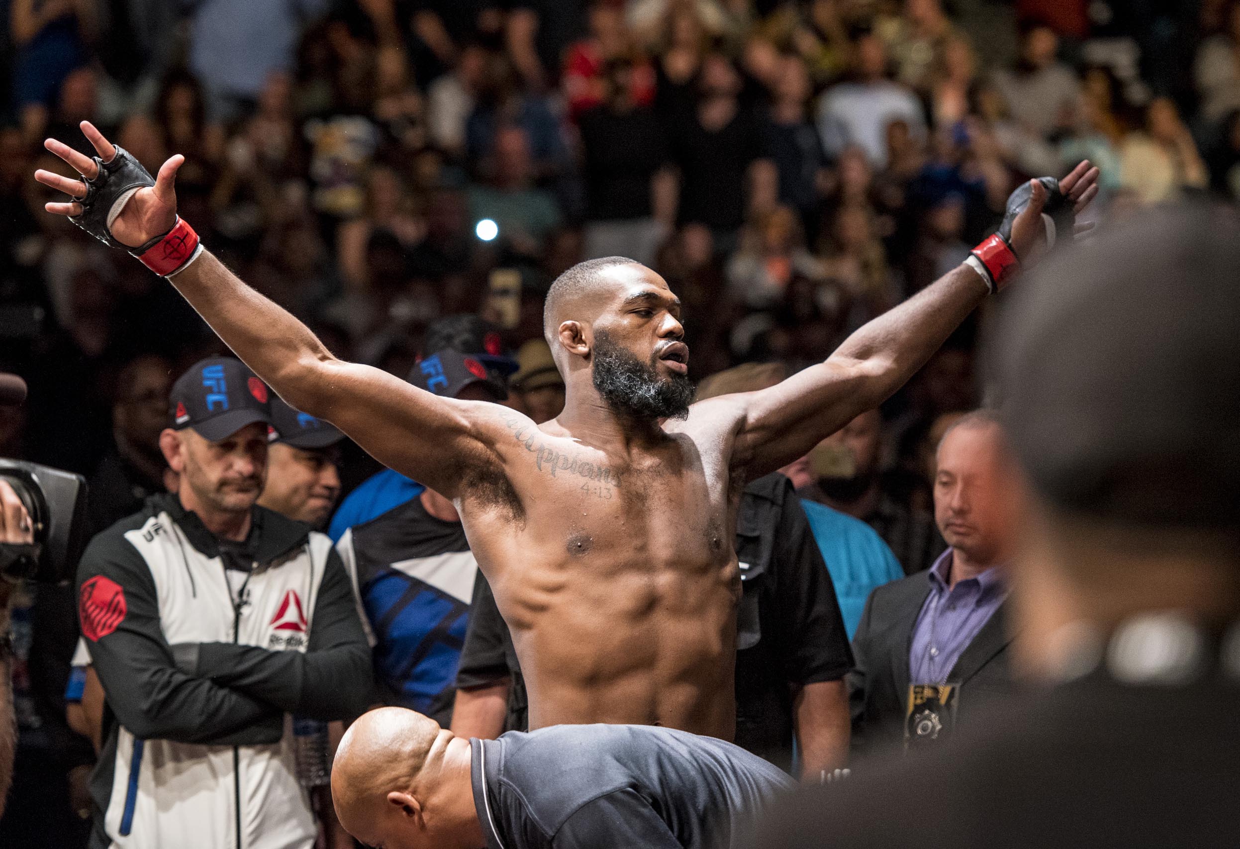 MMA: UFC 197-Jones vs Saint Preux