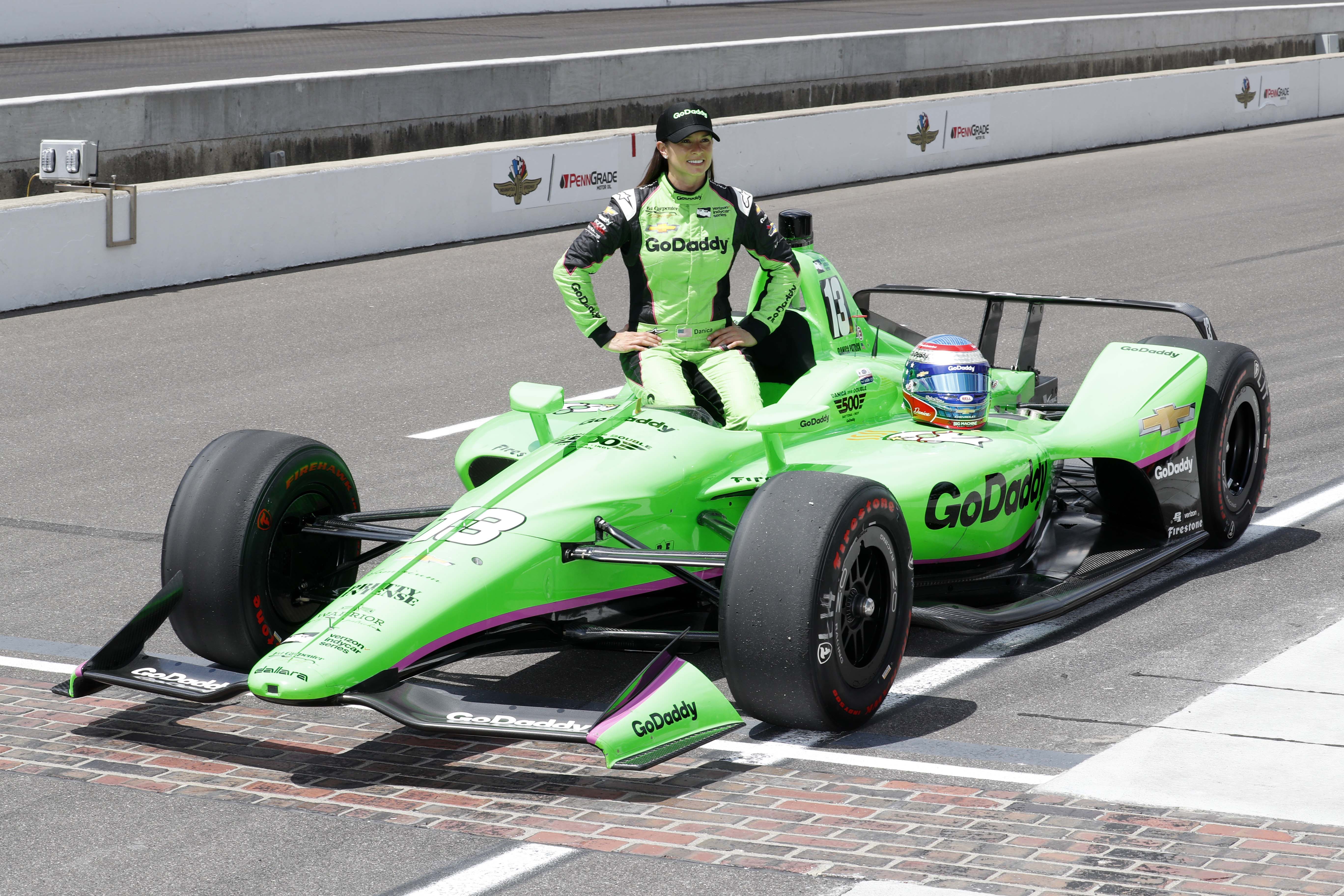 IndyCar: 102nd Running of the Indianapolis 500-Quailfying