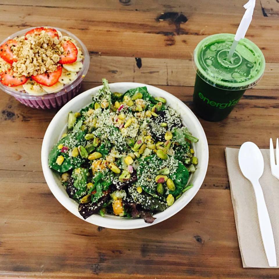 Energize salad, smoothie bowl, and juice