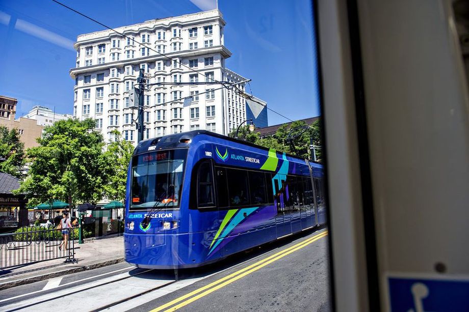 A picture of the Atlanta Streetcar downtown.