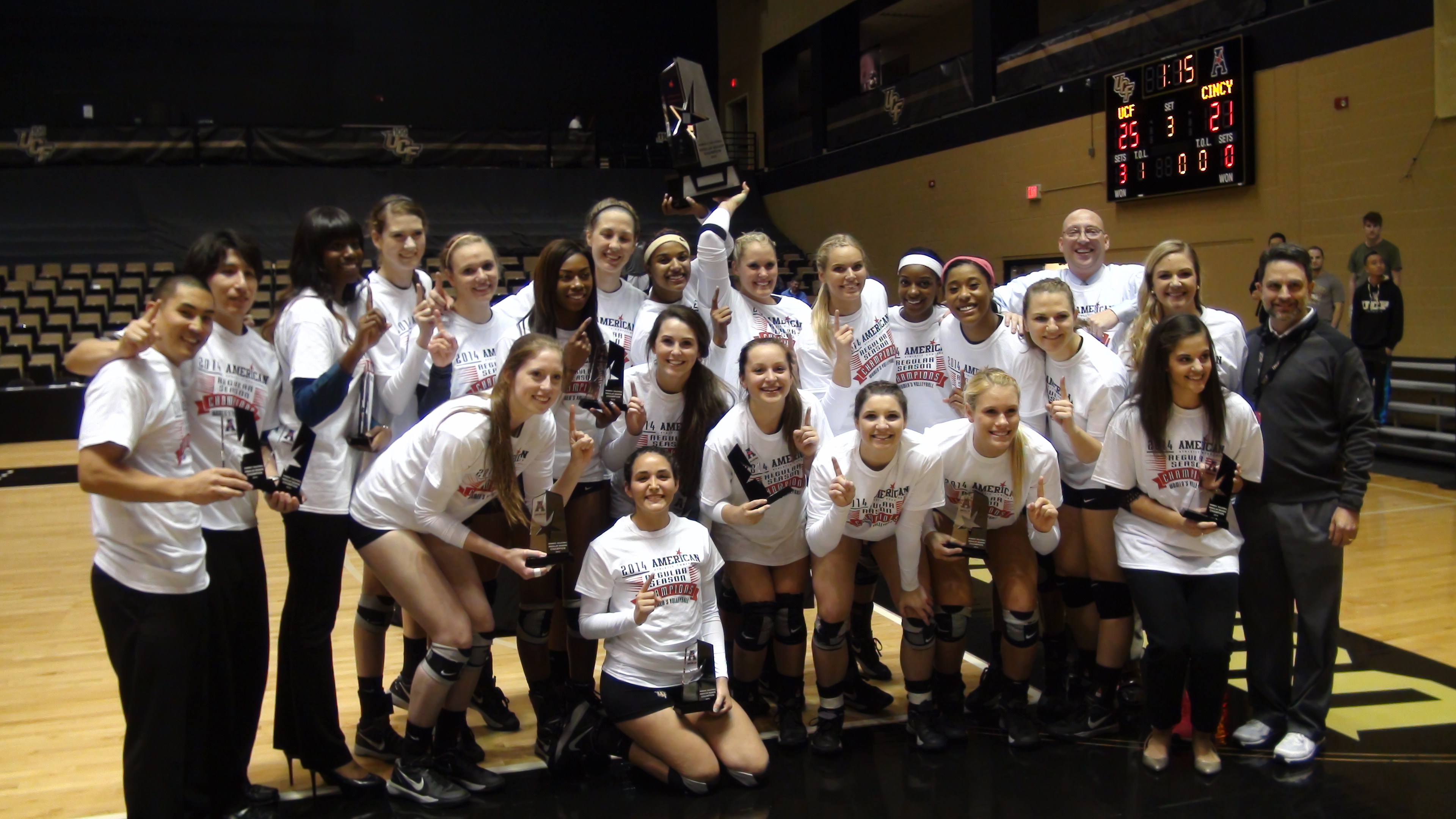 The UCF Volleyball team won The American in 2014.  Two players remain from this team in 2017. (Photo: Jeff Sharon)