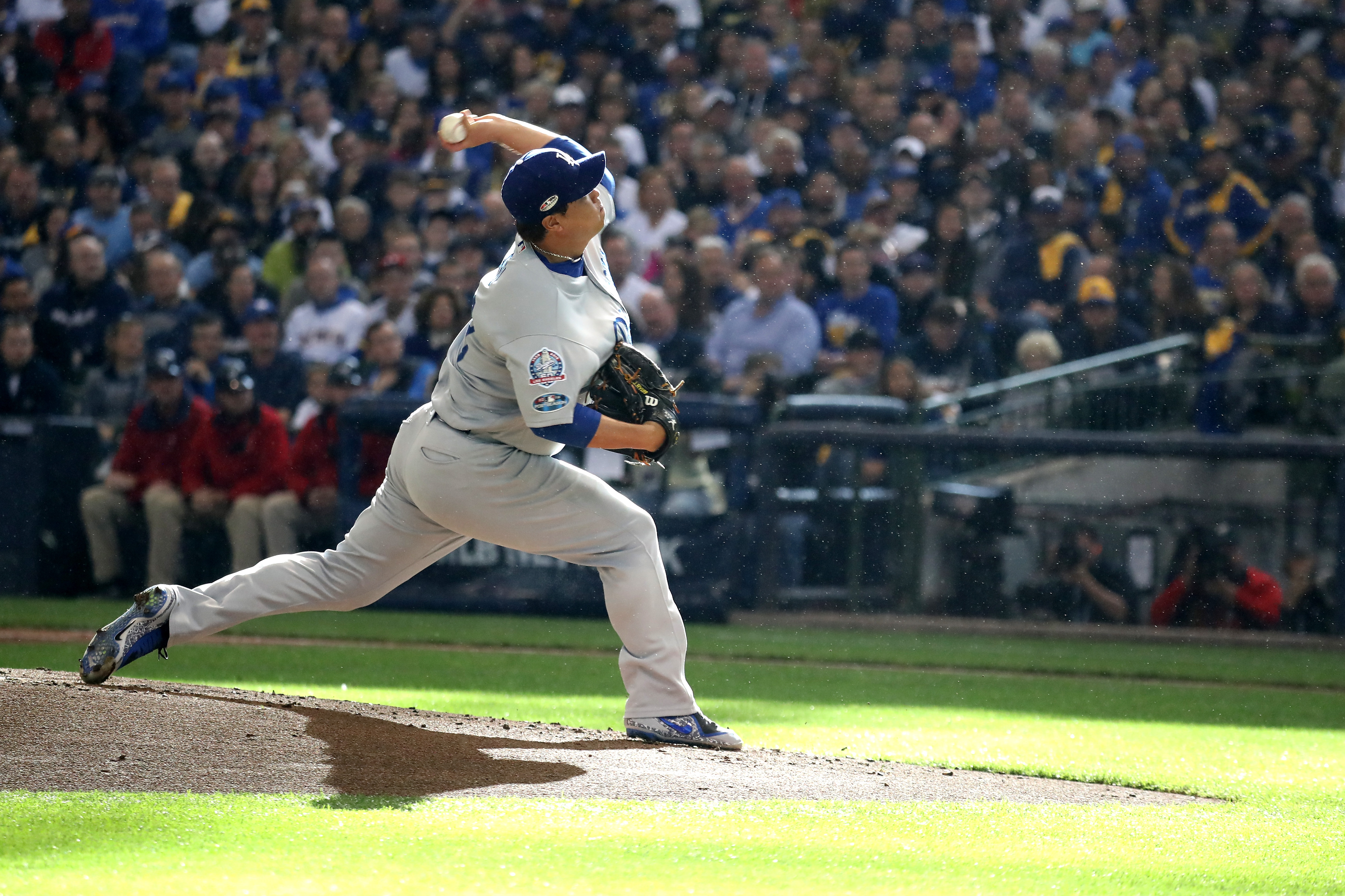 League Championship Series - Los Angeles Dodgers v Milwaukee Brewers - Game Two