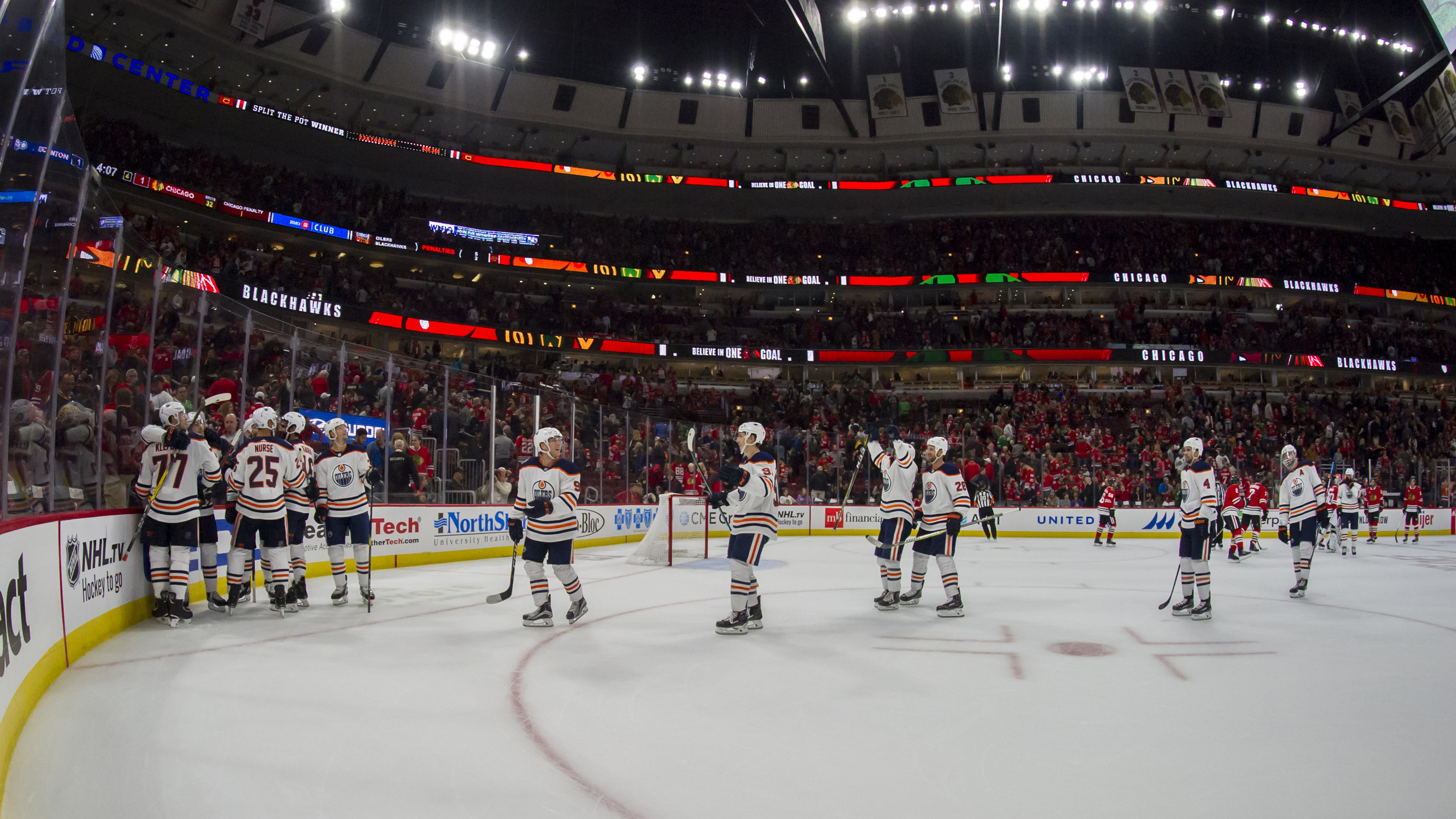 NHL: Edmonton Oilers at Chicago Blackhawks