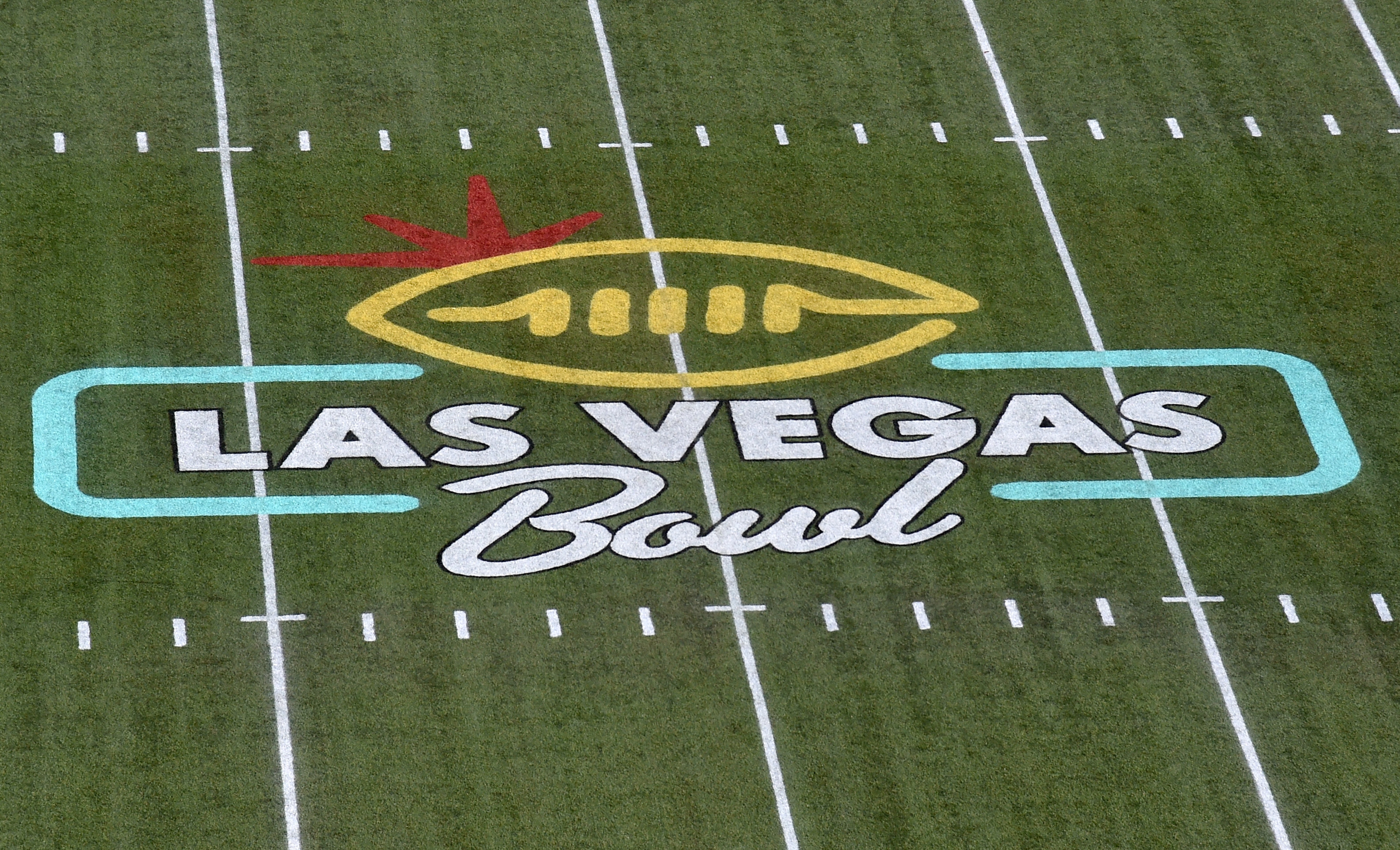 Las Vegas Bowl - Boise State v Oregon