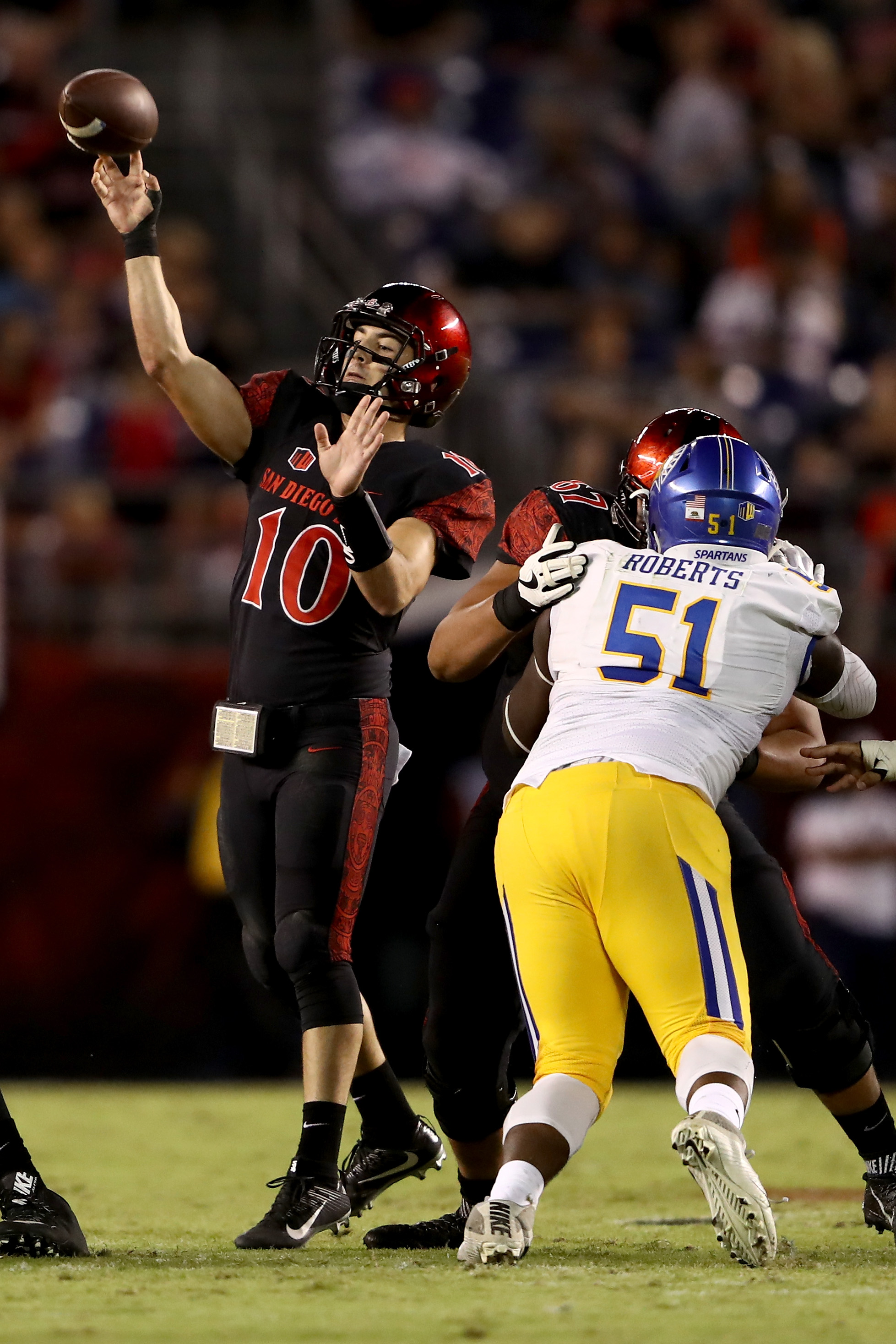 San Jose State Spartans DL Owen Roberts collapses the pocket against the San Diego State Aztecs, Oct. 21, 2016.