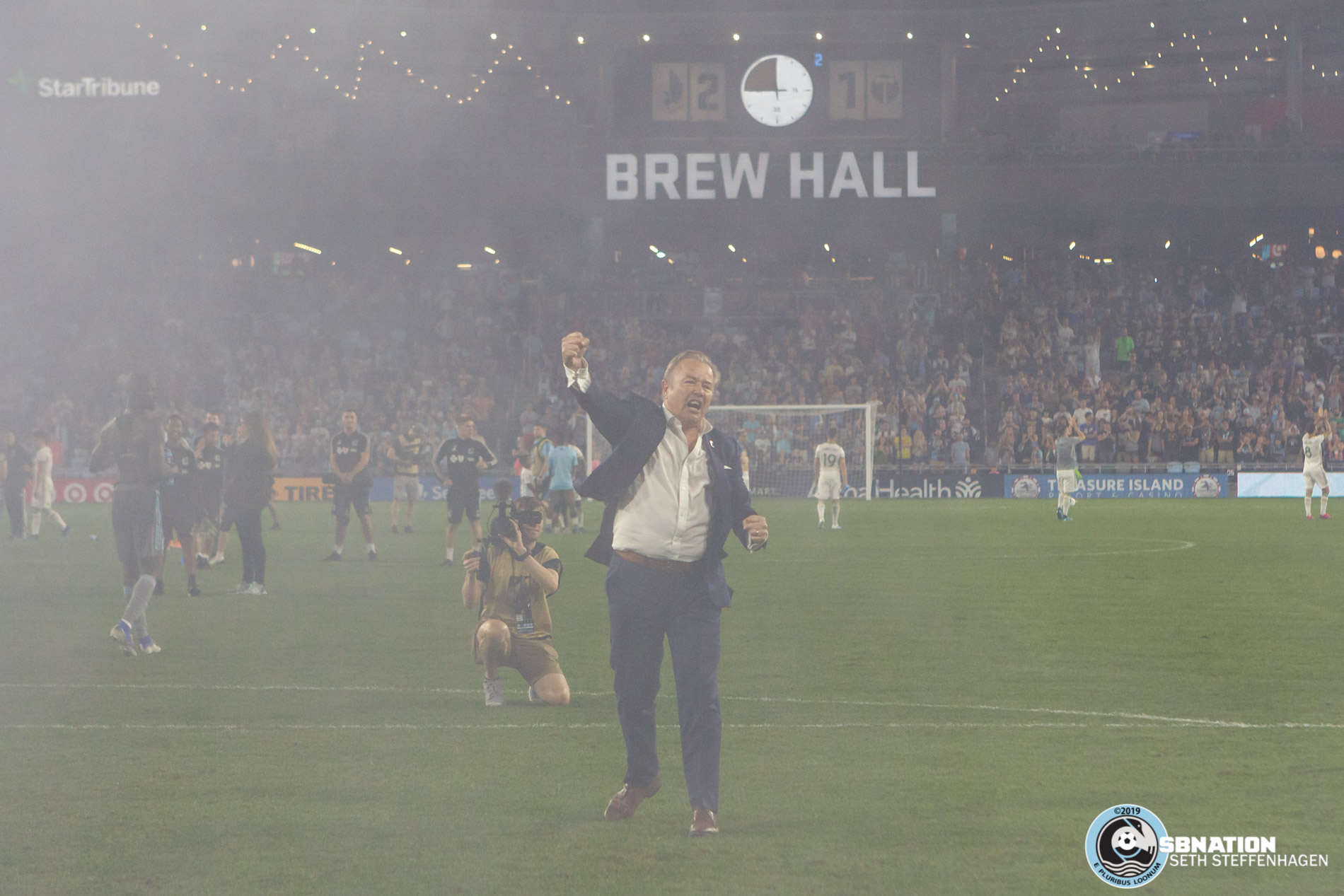 August 7, 2019 - Saint Paul, Minnesota, United States - Minnesota United head coach Adrian Heath acknowledges the supporters after the 2-1 victory over the Portland Timbers in the US Open Cup semifinal match at Allianz Field.  
