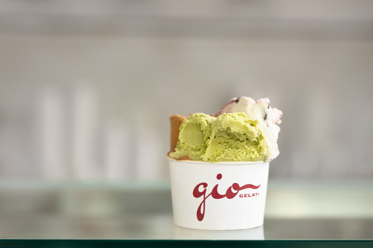 A cup of green pistachio gelato