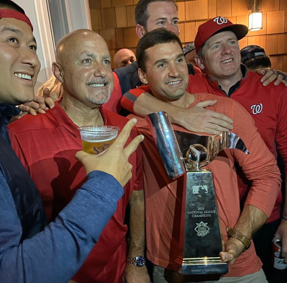 GM Mike Rizzo and Ryan Zimmerman celebrate their NLCS win at the Salt Line.