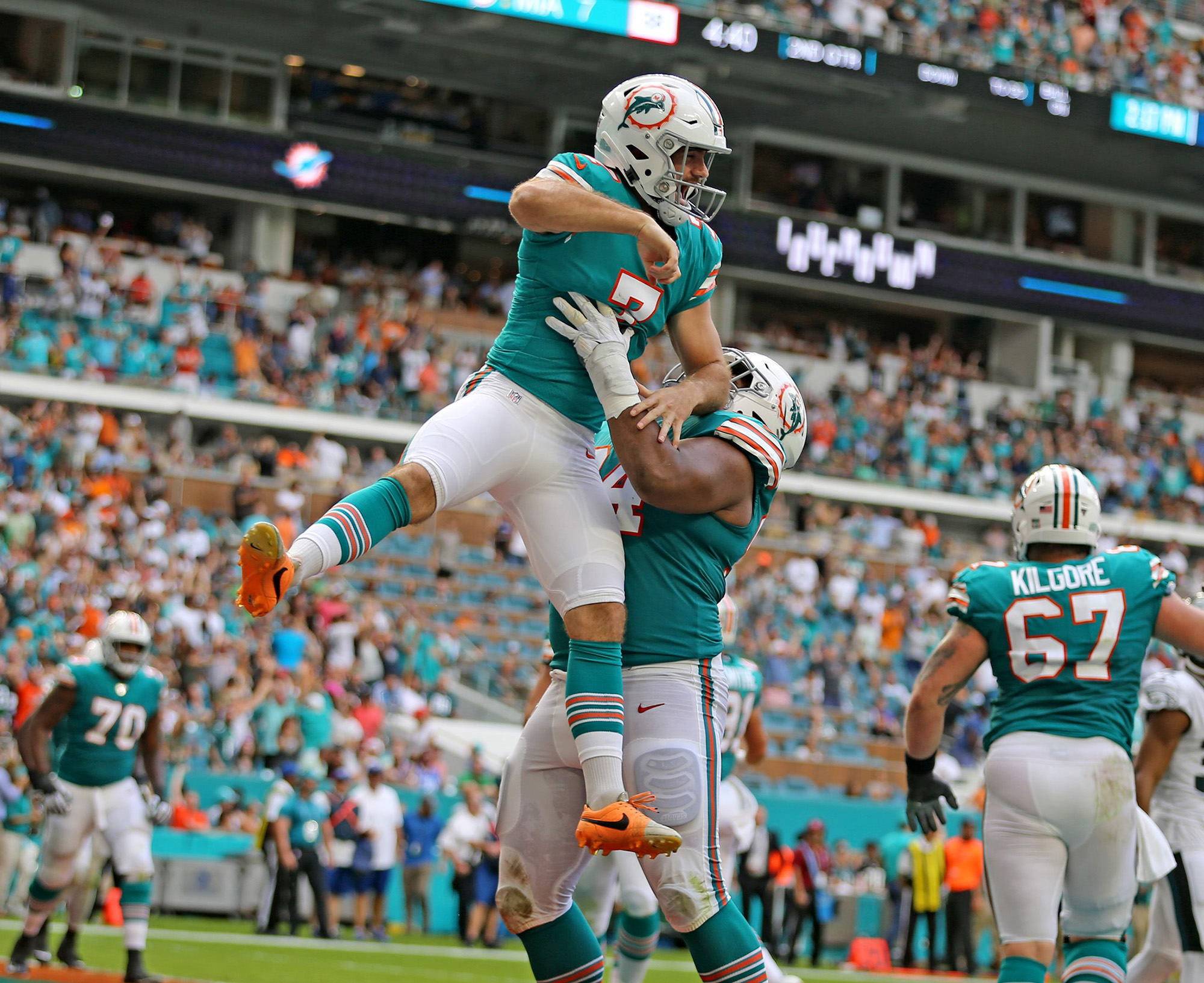 Dolphins deliver best performance of the season, beat Eagles