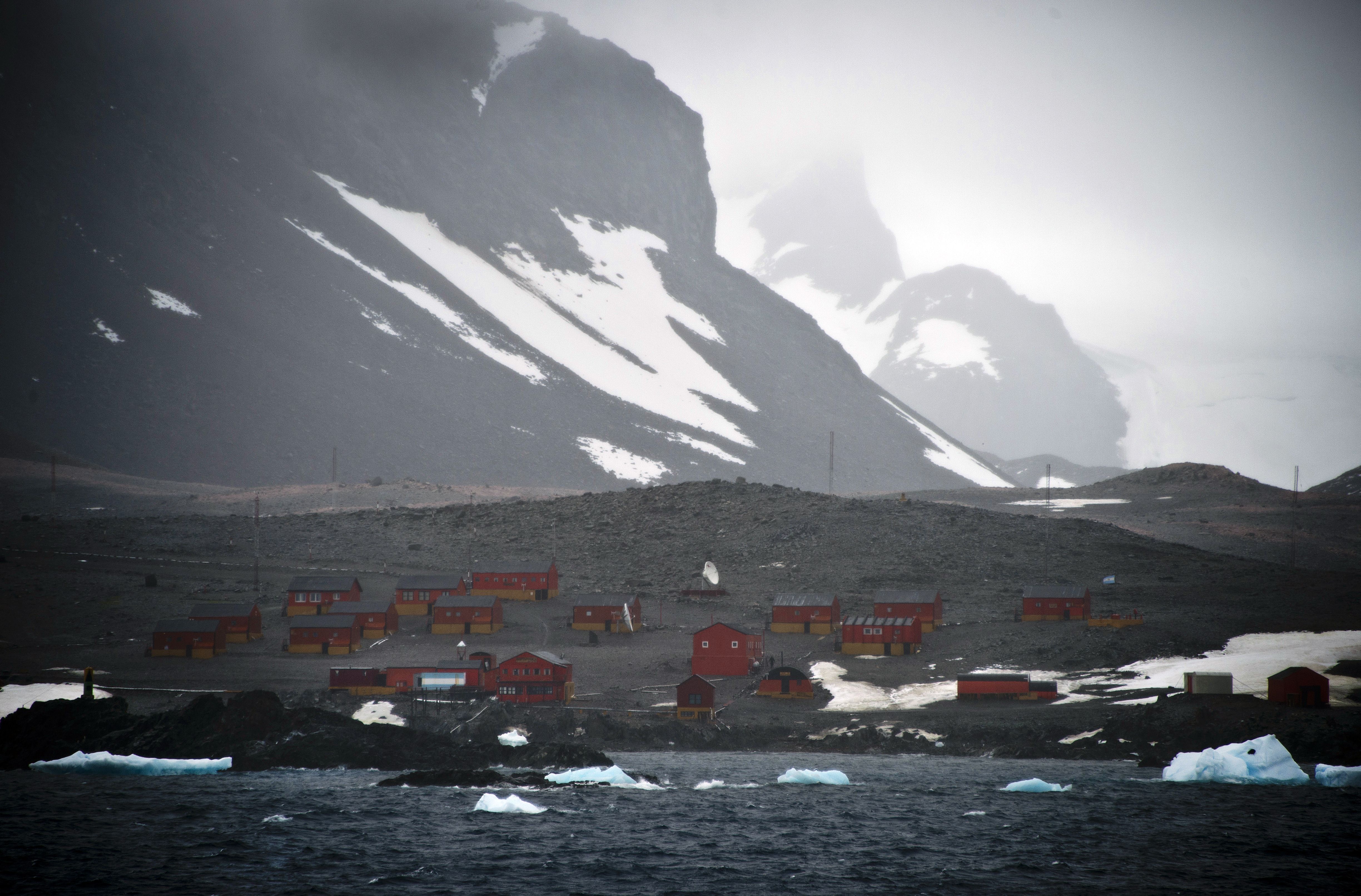 View of the Argentinian Esperanza military base from the Brazilian Navy’s Oceanographic Ship Ary Rongel in Antarctica on March 5, 2014.