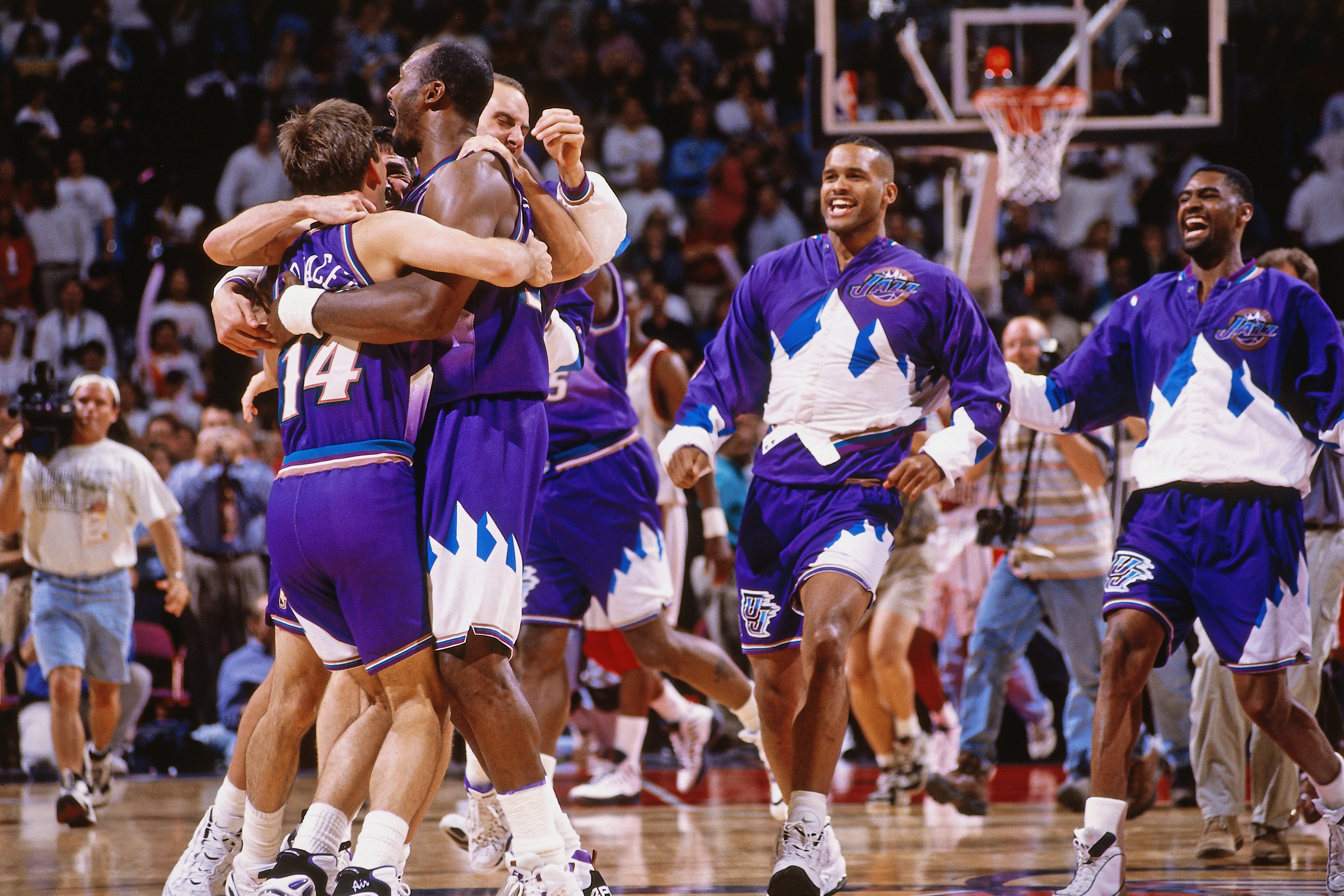 1997 Western Conference Finals Game Six: Utah Jazz v Houston Rockets