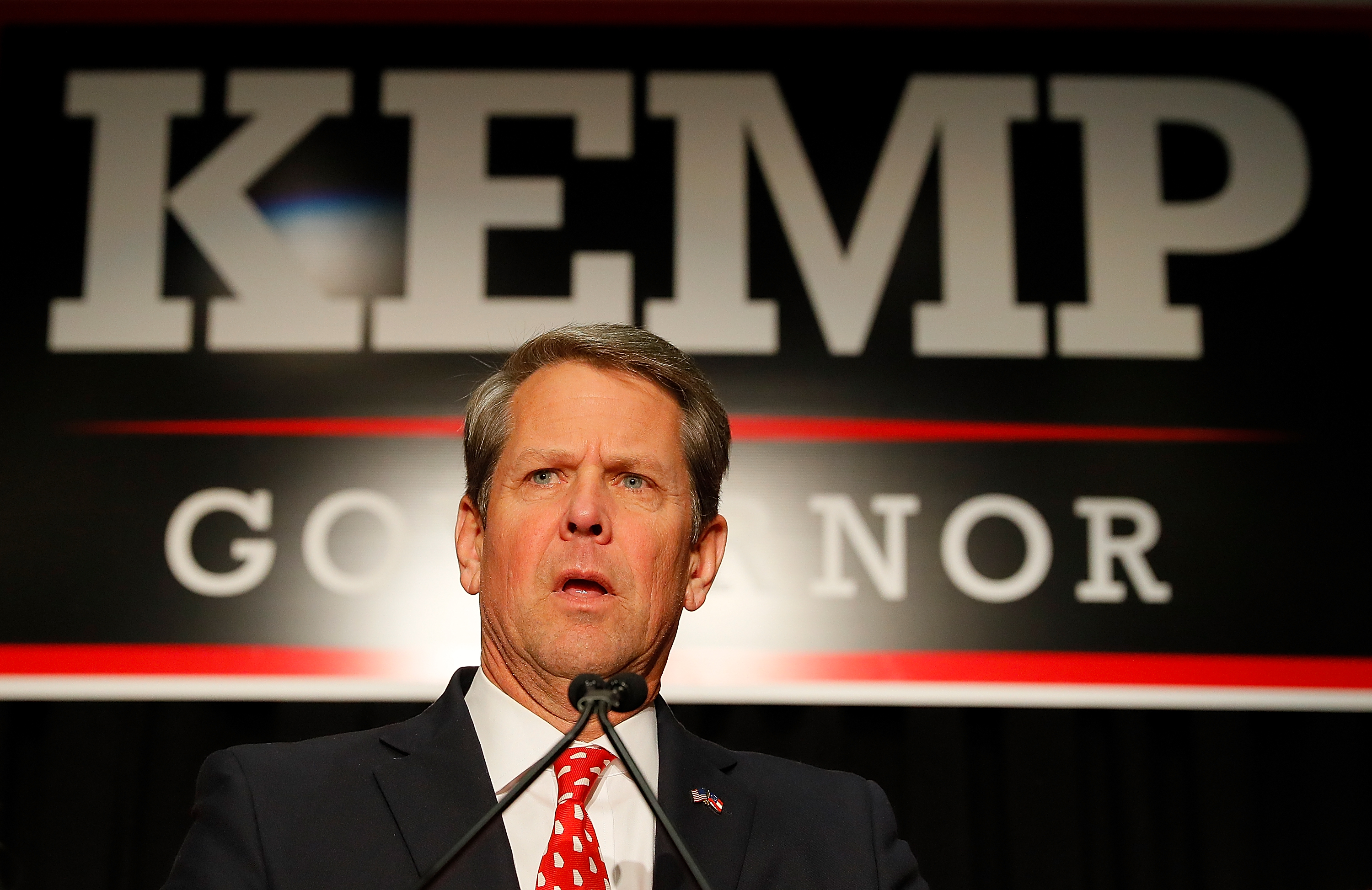 共和党州长候选人布莱恩·肯普在乔治亚州雅典参加选举之夜活动