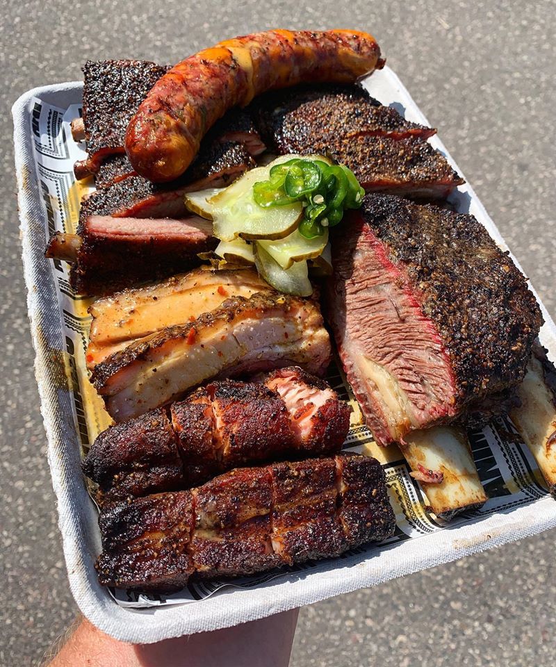 A barbecue platter from Animales