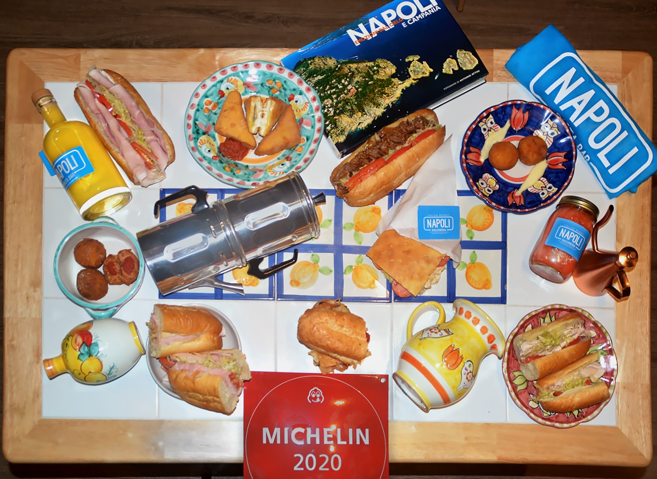 Napoli Salumeria sells sandwiches, street snacks, and plateware