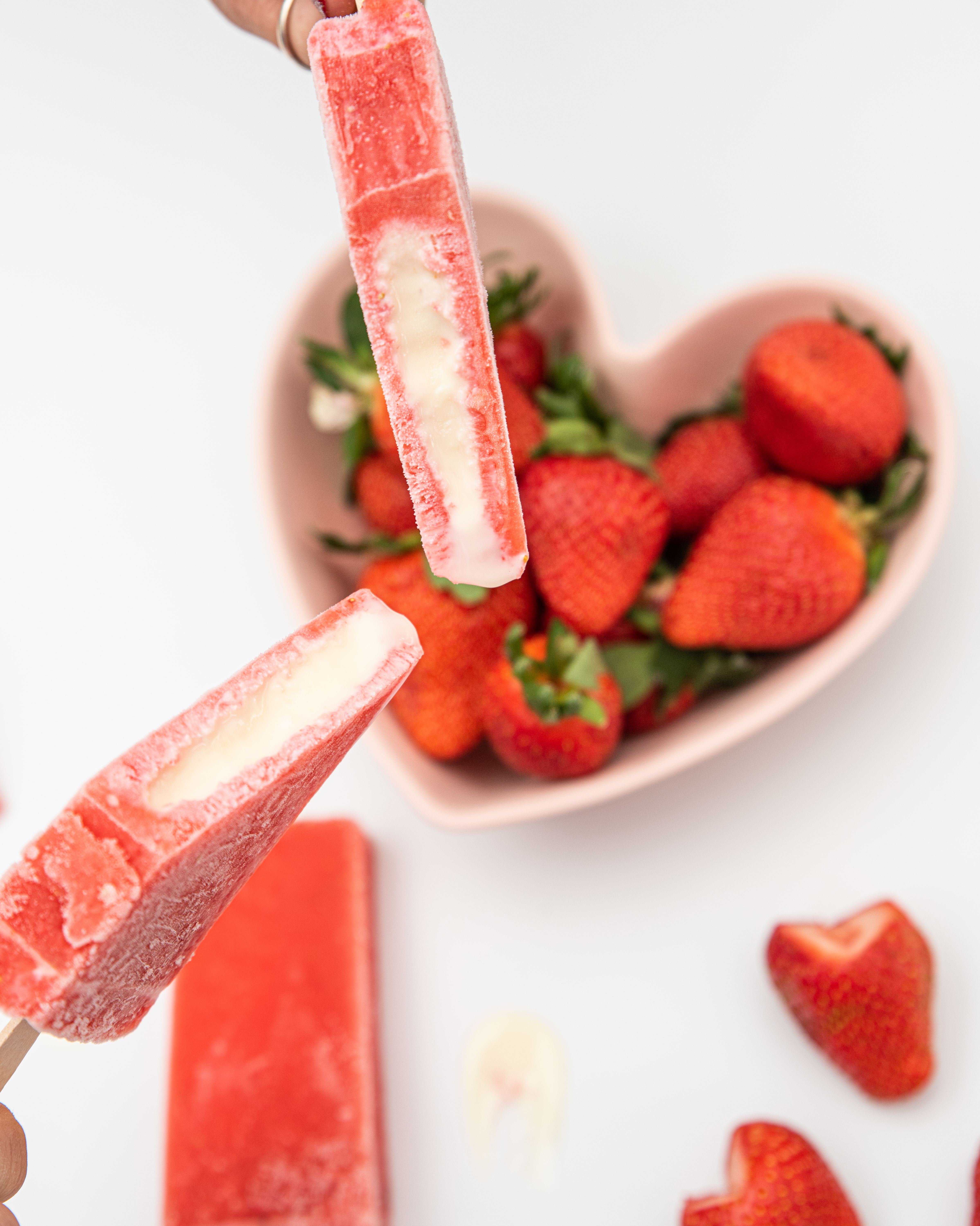 Strawberry popsicles from Picolé