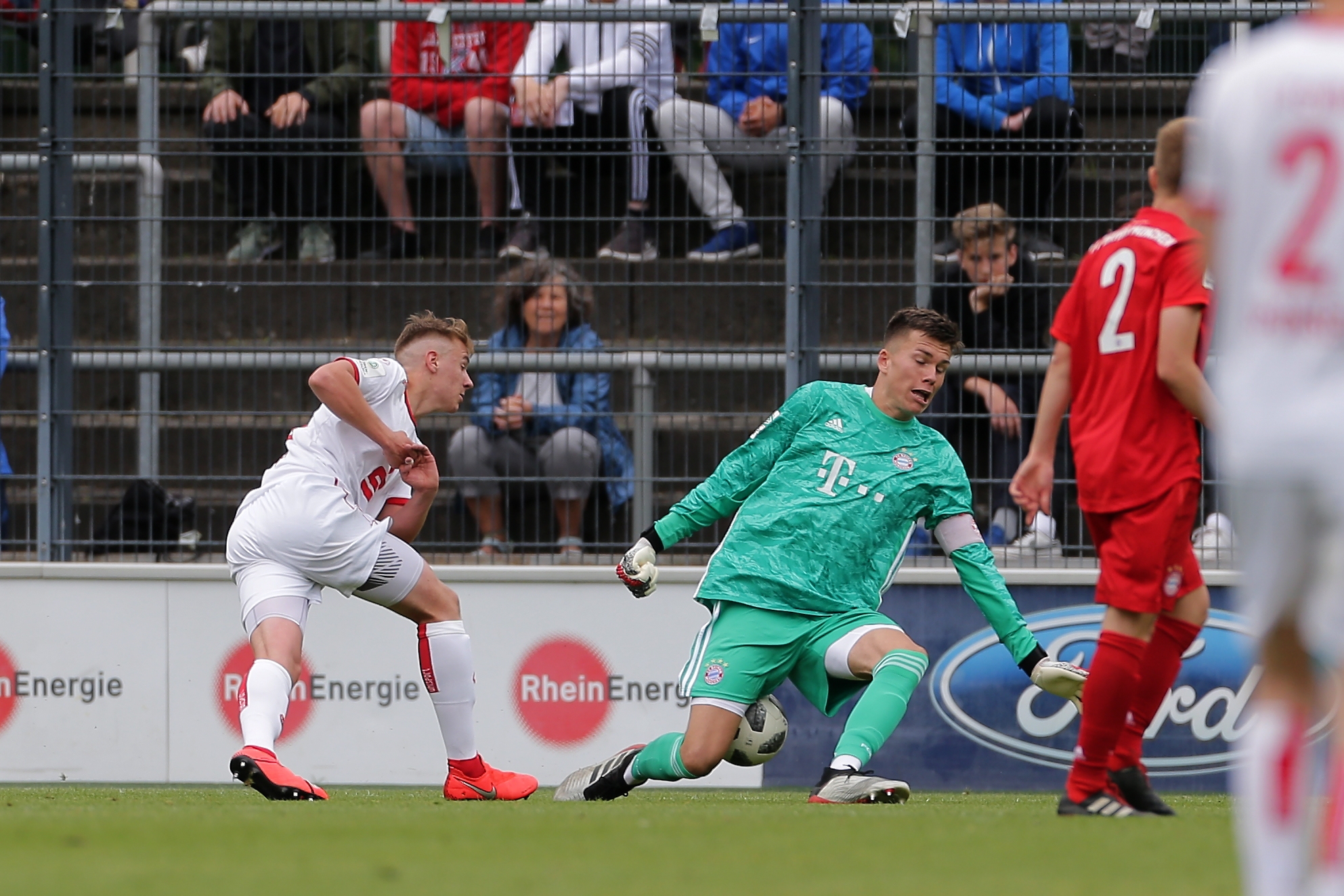 1. FC Koeln U17 v Bayern Muenchen U17 - B Juniors German Championship Semi Final Leg One
