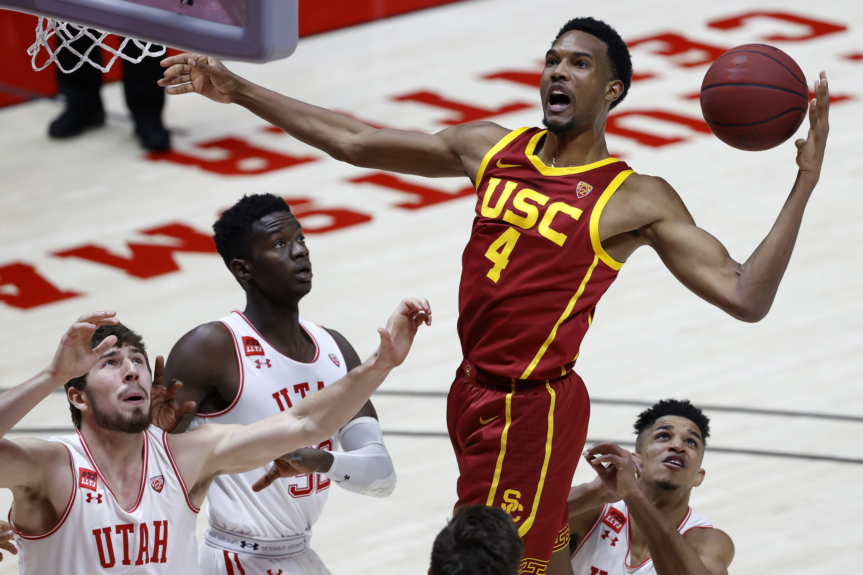 USC Trojans News: Evan Mobley wins Pac-12 Player of the Year - Conquest  Chronicles