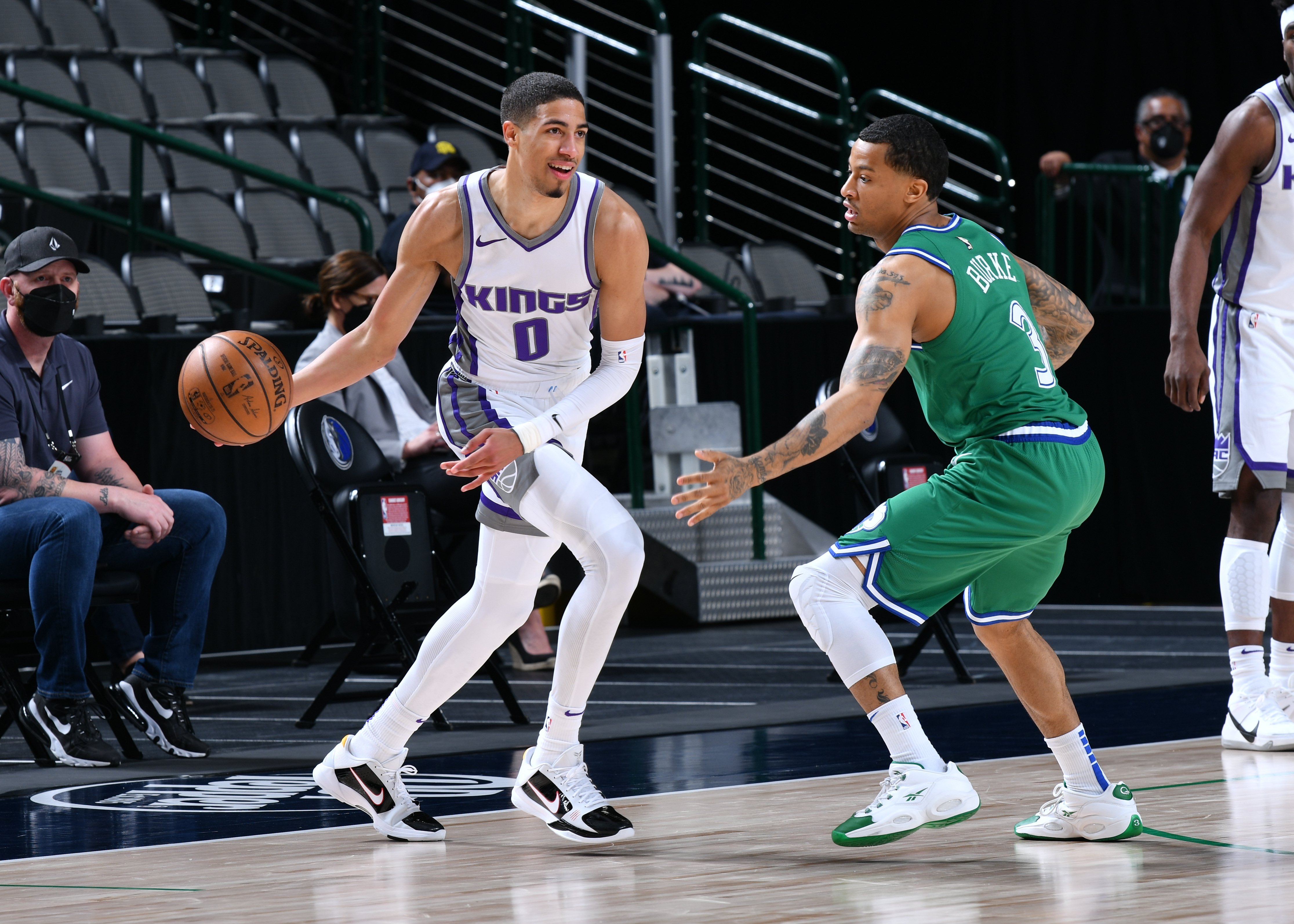 Tyrese Haliburton of the Sacramento Kings handles the ball during the game against the Dallas Mavericks on May 2, 2021 at the American Airlines Center in Dallas, Texas.&nbsp;