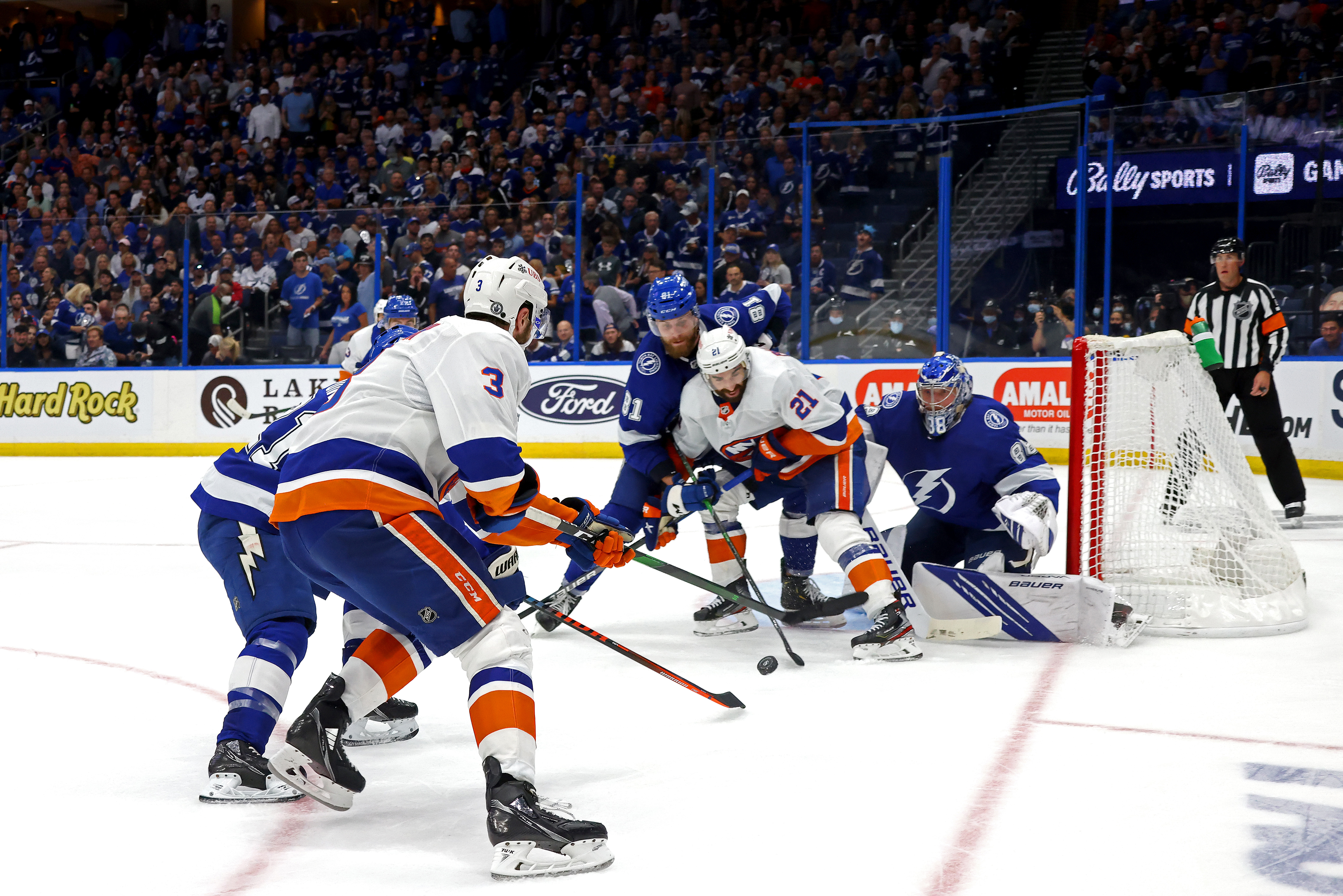 New York Islanders v Tampa Bay Lightning - Game Seven