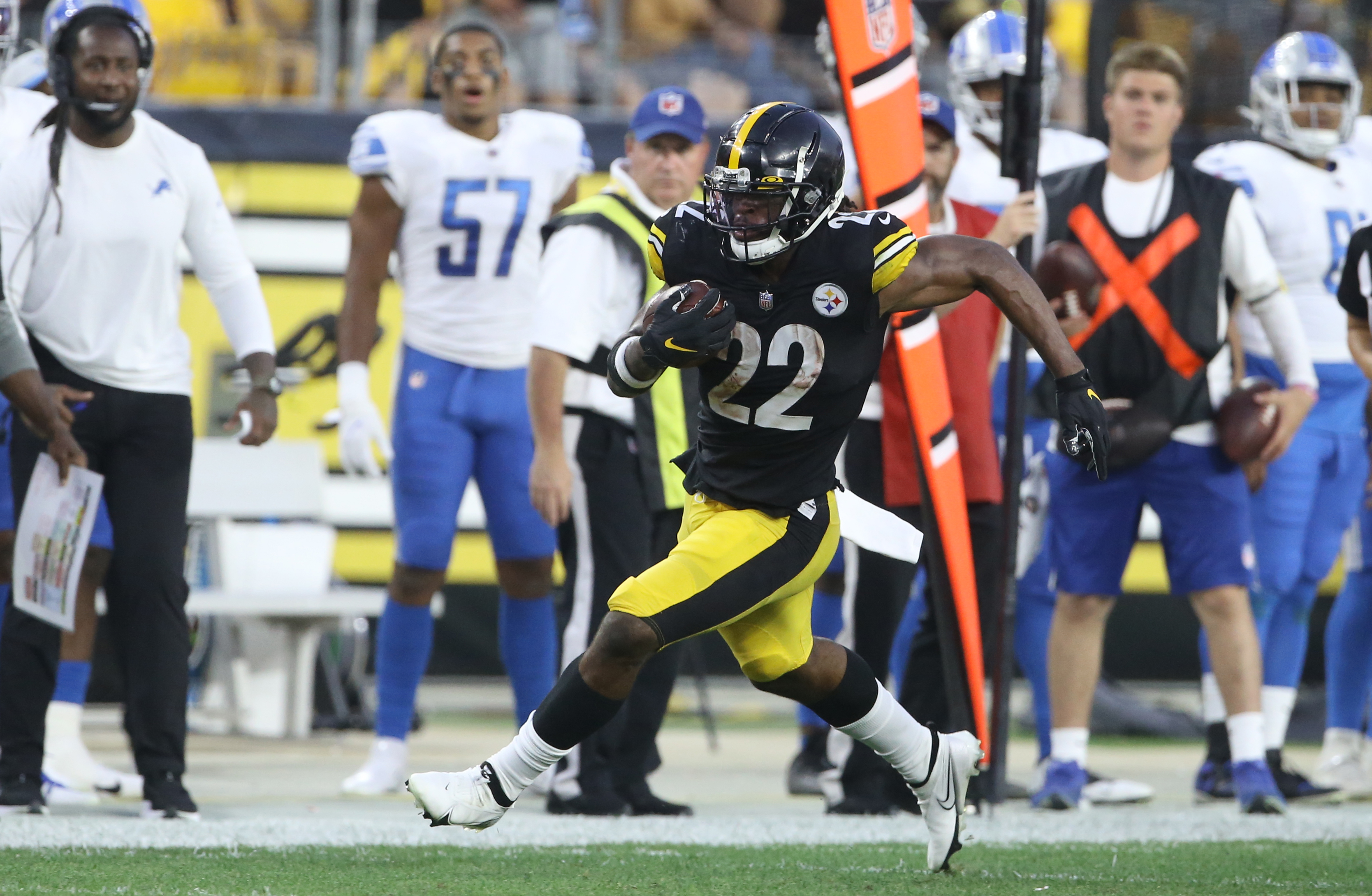 NFL: Detroit Lions at Pittsburgh Steelers