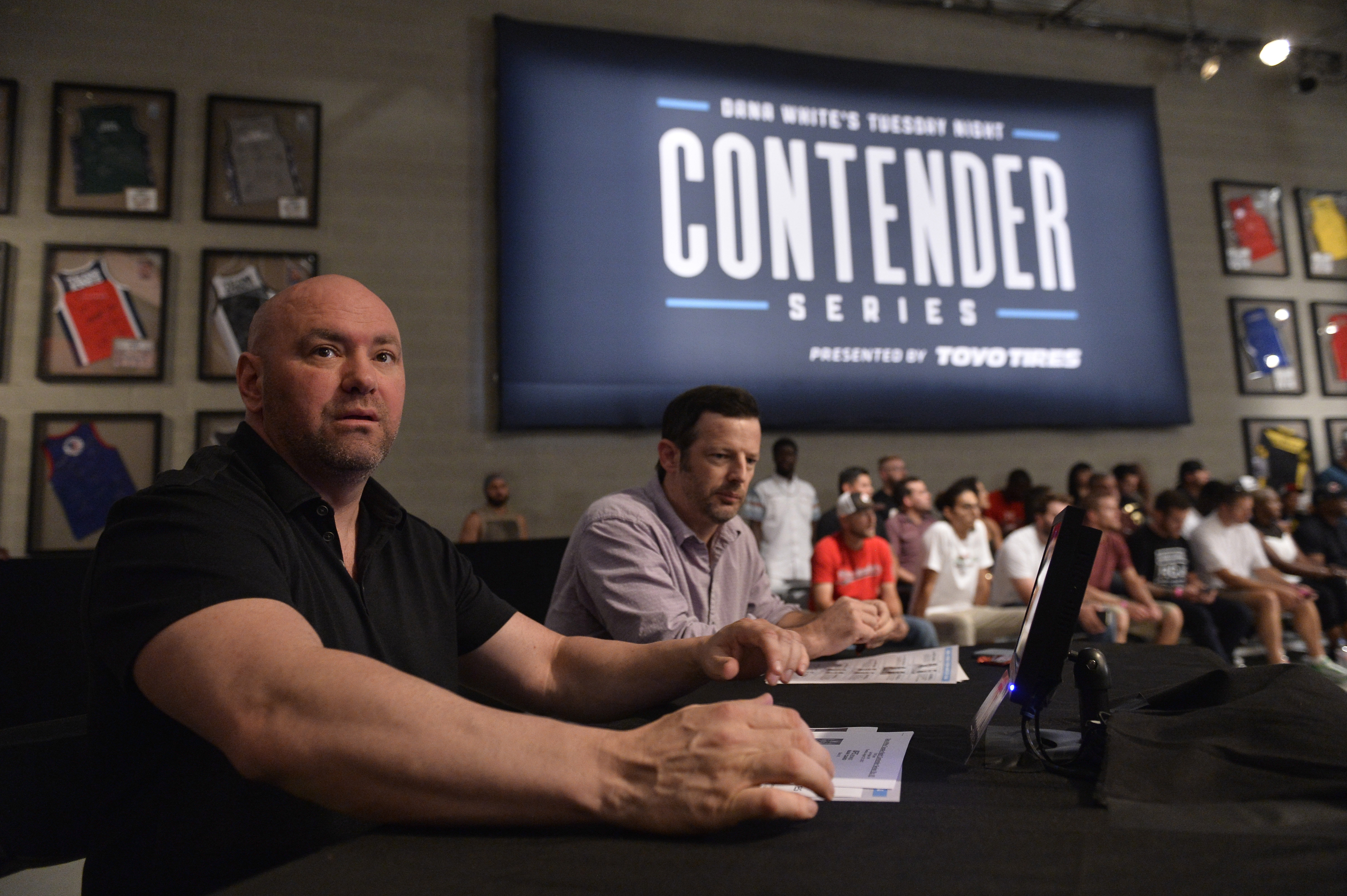 Dana White’s Tuesday Night Contender Series: Mayes v Crowder