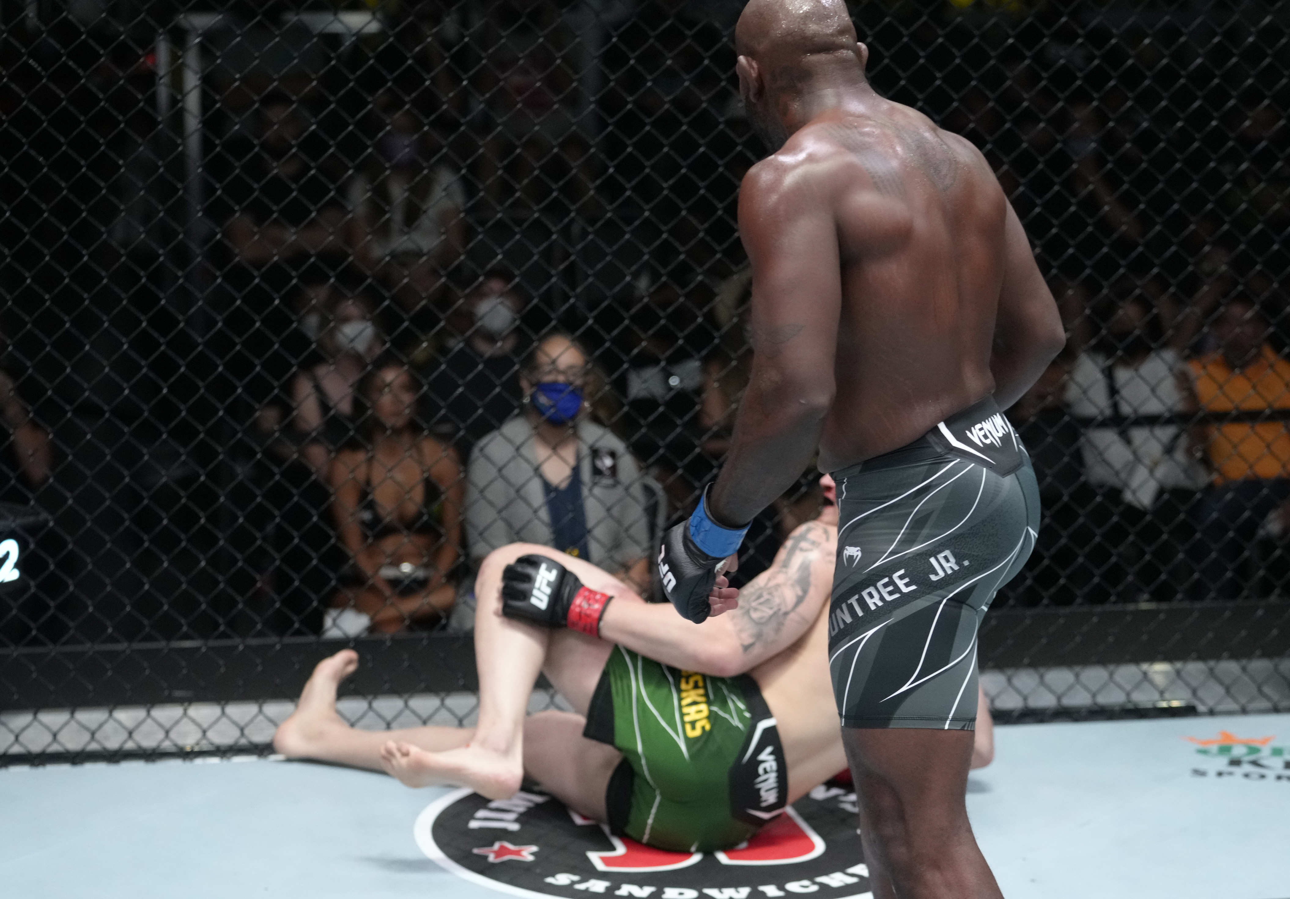 Modestas Bukauskas grabs his leg after absorbing a kick from Khalil Rountree during the UFC Vegas 36