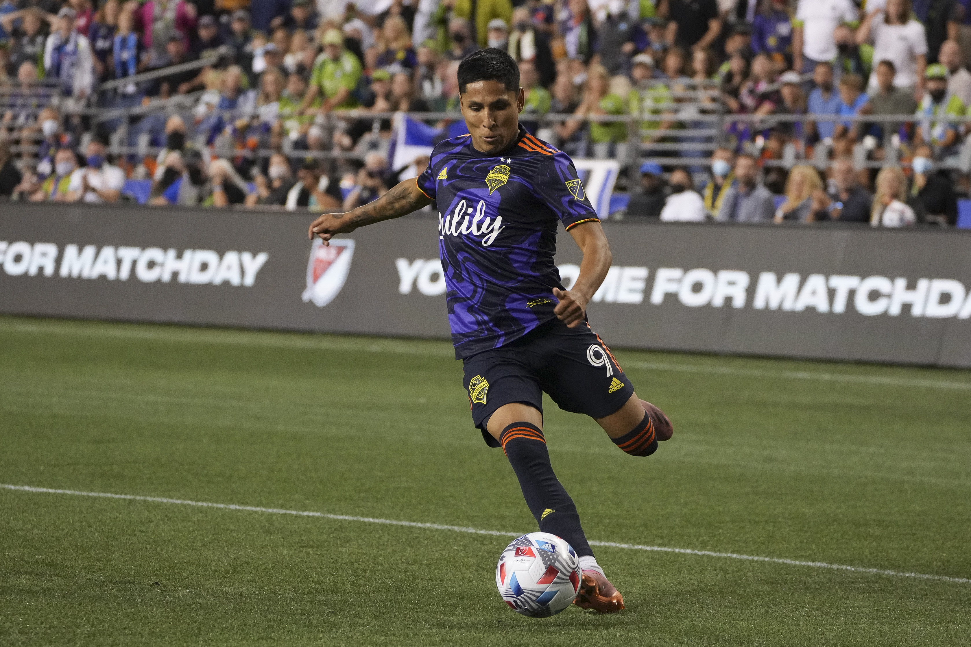 Seattle Sounders forward Raul Ruidiaz (9) in action during an MLS match between the Portland Timbers and the Seattle Sounders on August 29, 2021 at Lumen Field in Seattle, WA.
