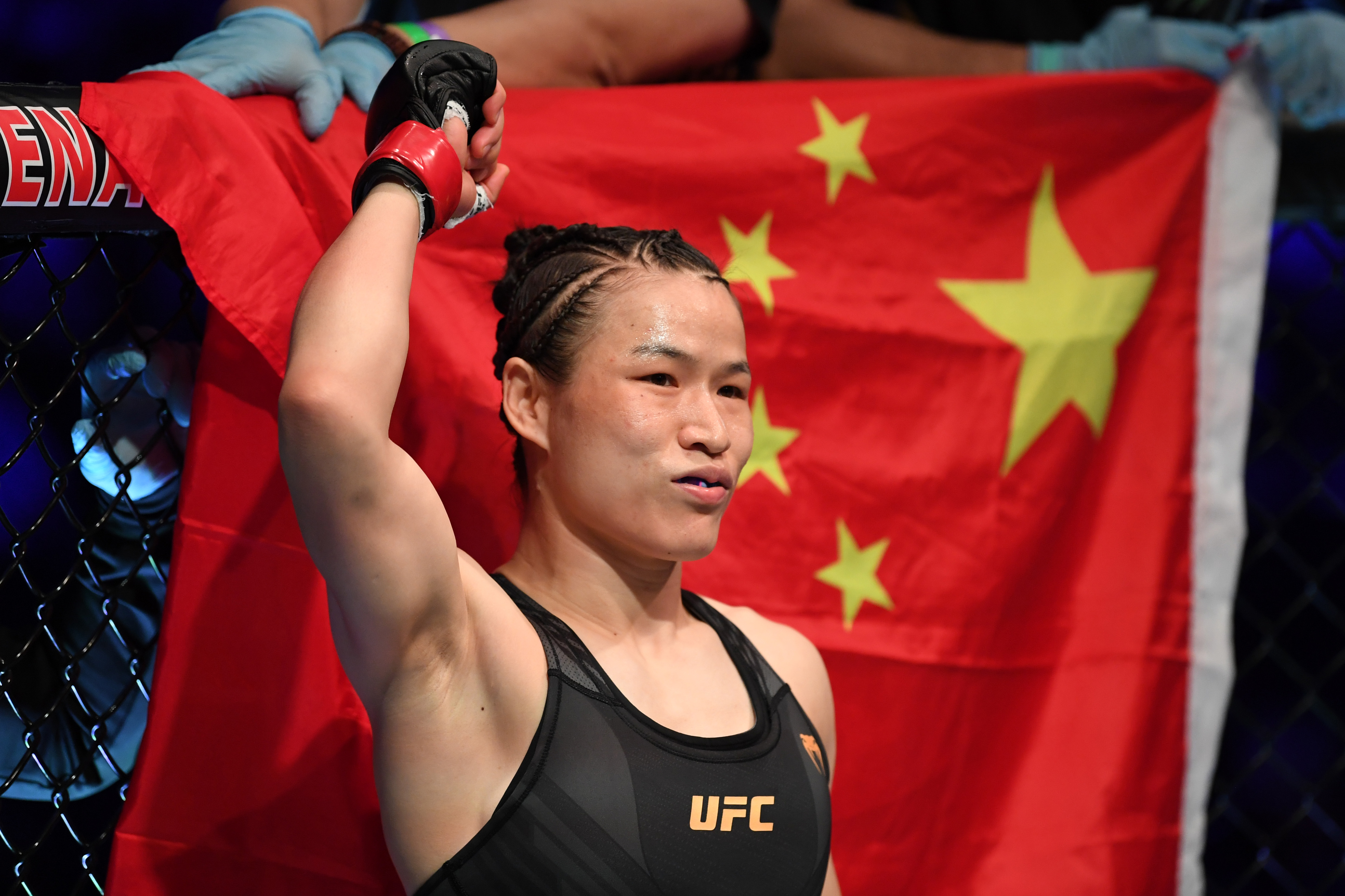 UFC 261: Zhang Weili v Namajunas MMA News