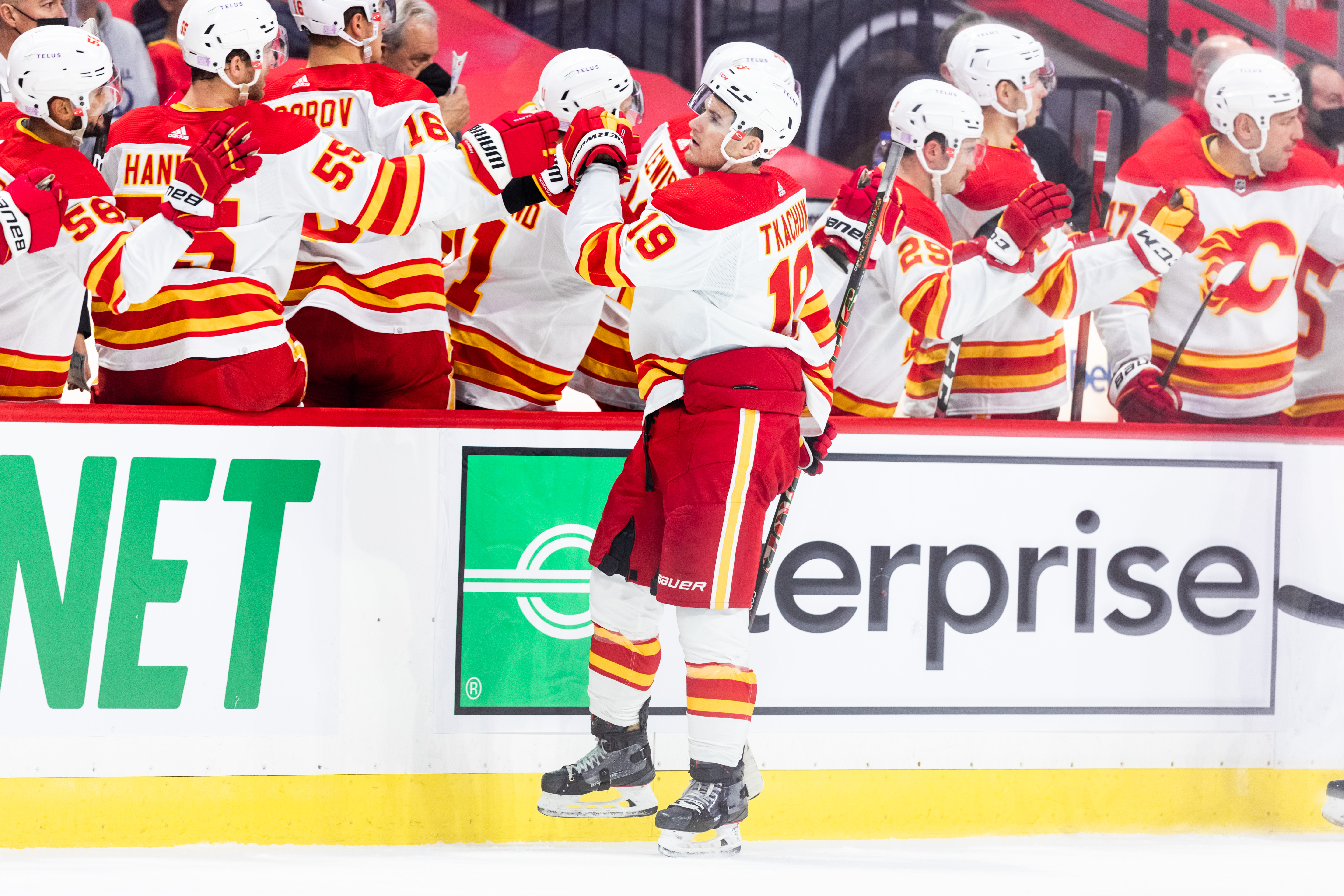 NHL: NOV 14 Flames at Senators