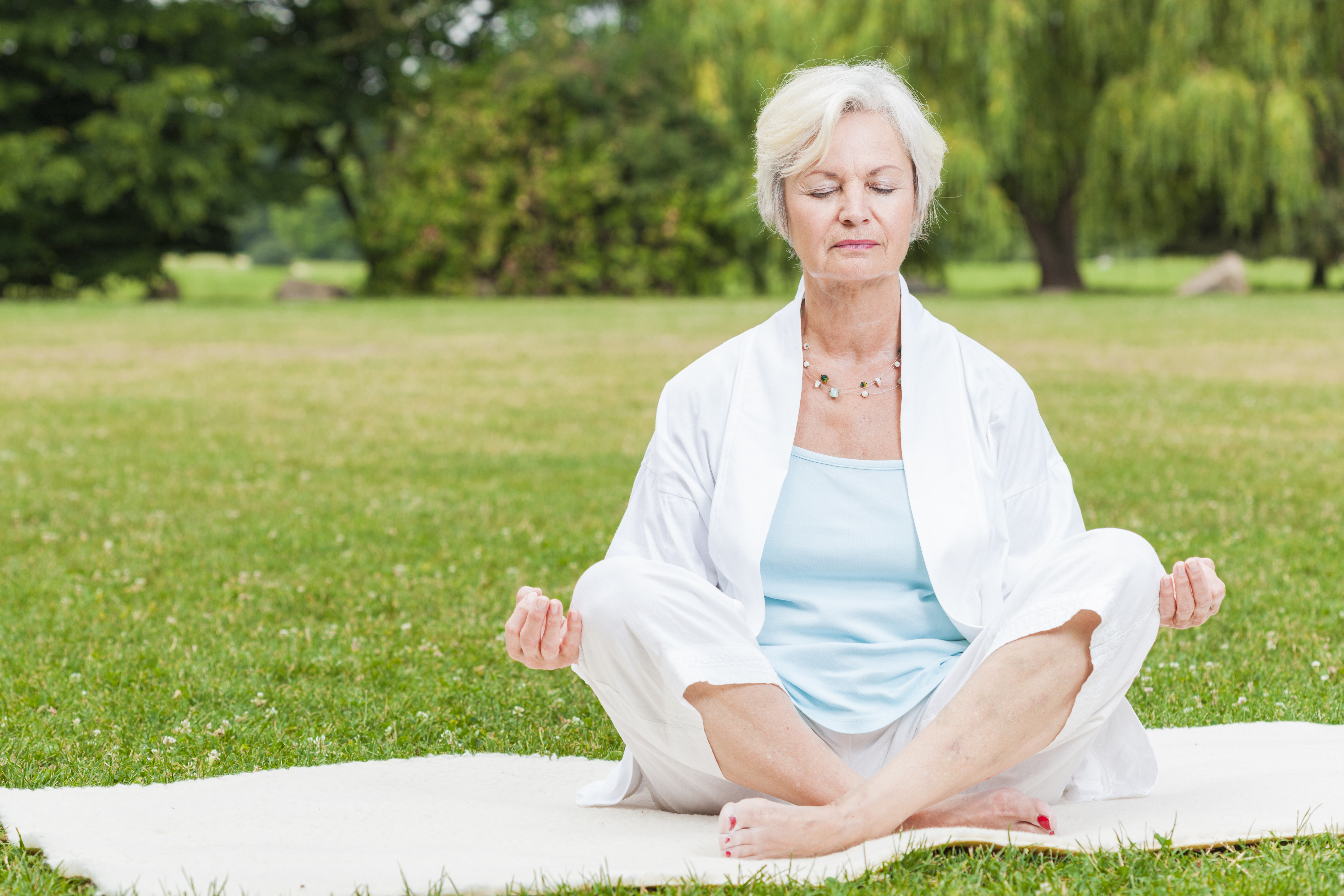 Light exercise, such as a yoga, can improve memory and mood for women experiencing menopause or post-menopausal symptoms.