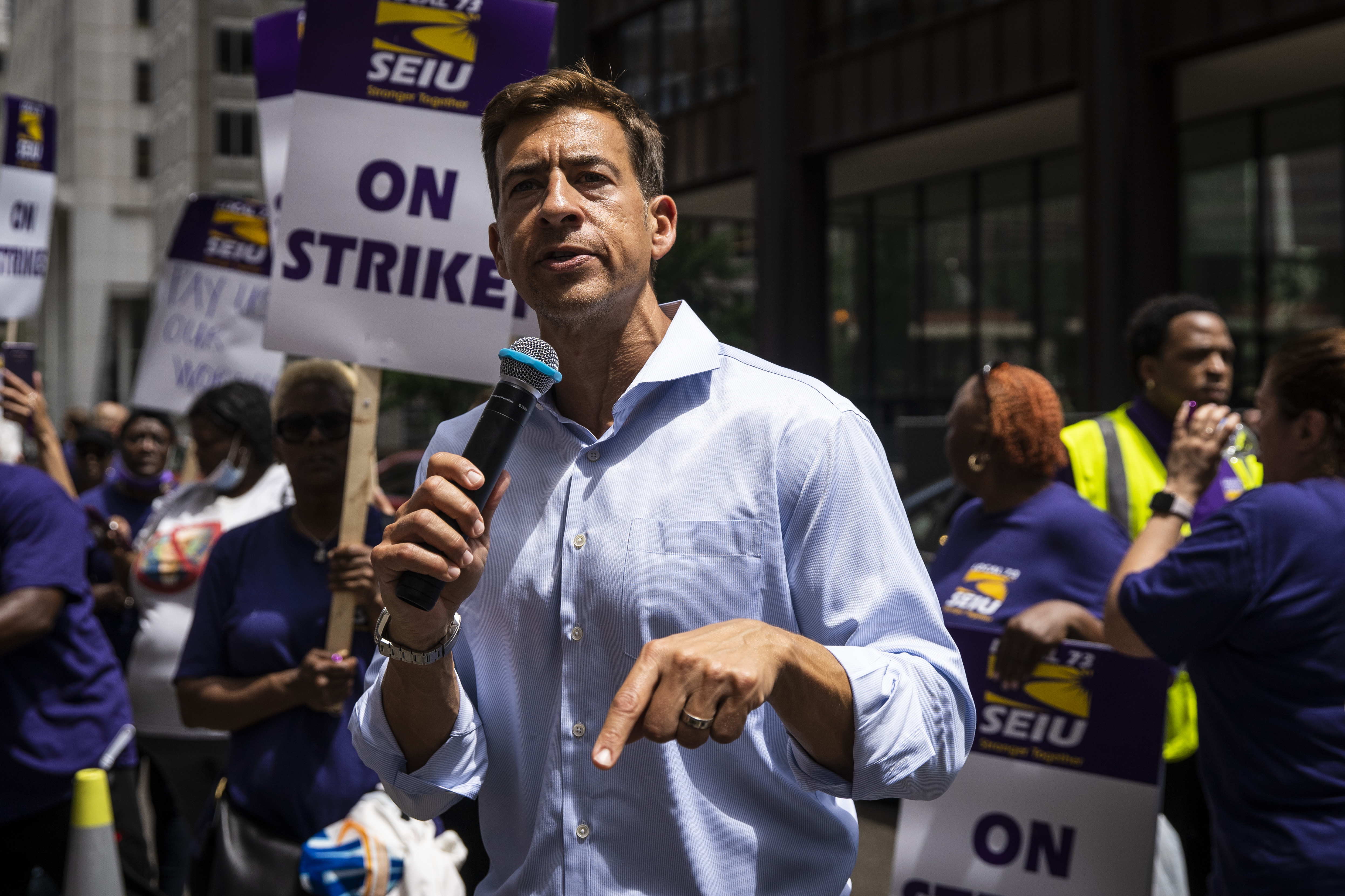 Democratic secretary of state candidate Alexi Giannoulias speaks to striking Cook County workers in June.