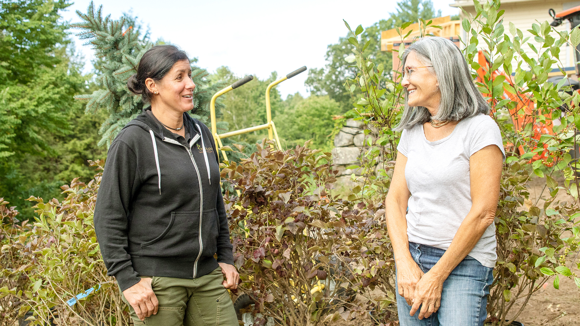 S43 E10, Jenn Nawada and Maria Wheeler discuss landscaping